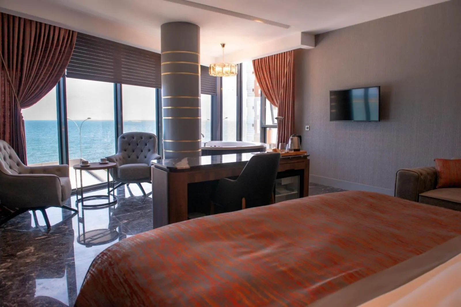 Photo of the whole room, Bed in B&C HOTEL