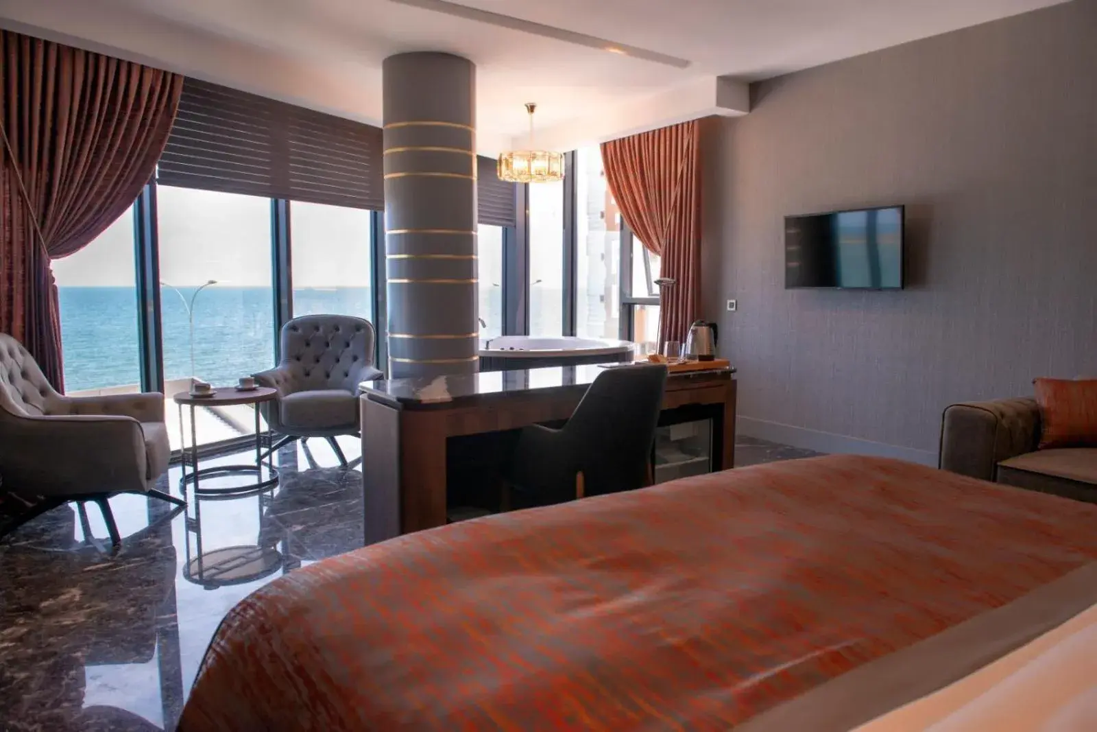 Photo of the whole room, Bed in B&C HOTEL Photo of the whole room, Bed in B&C HOTEL