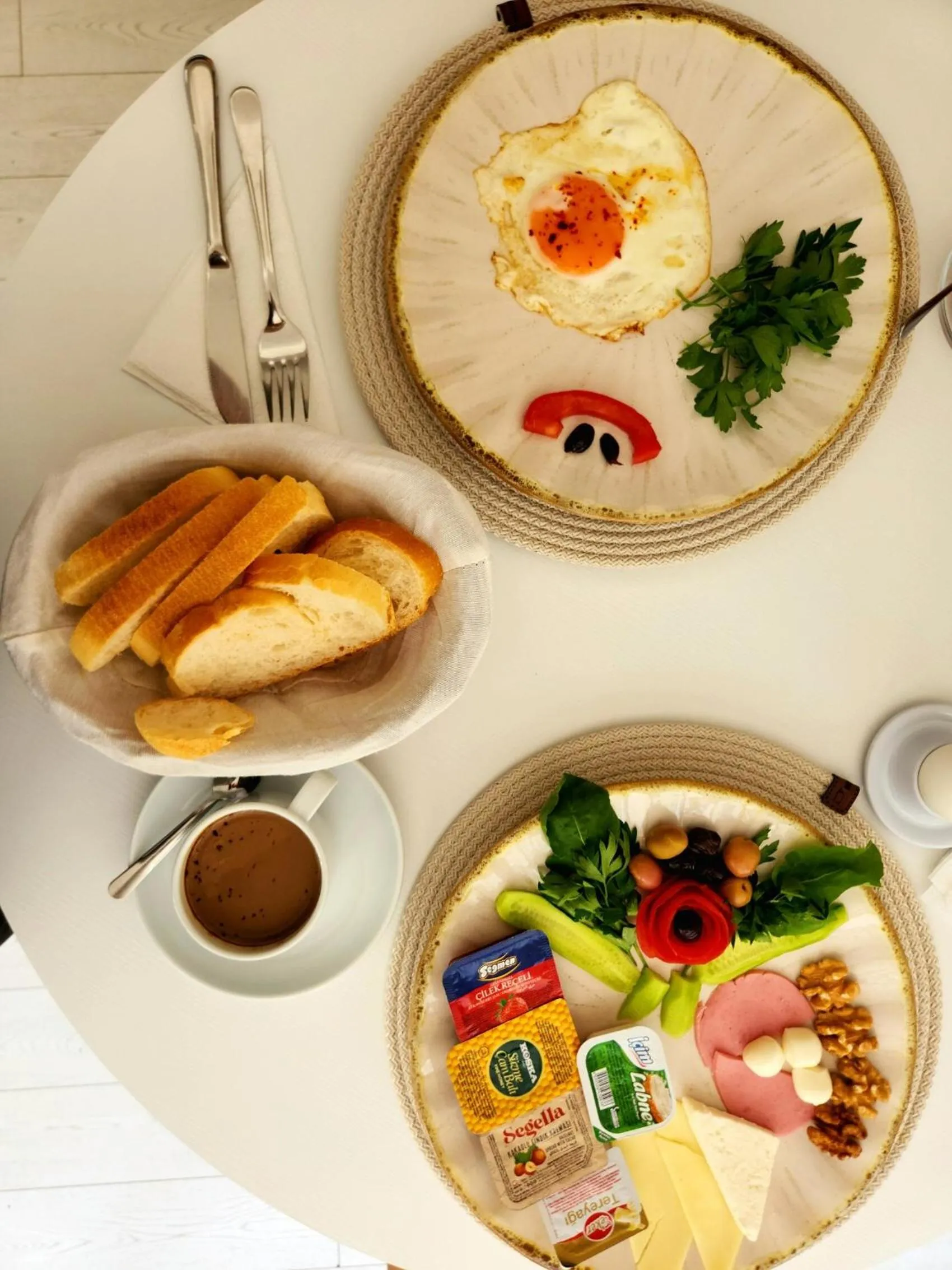 Breakfast in Karden Otel