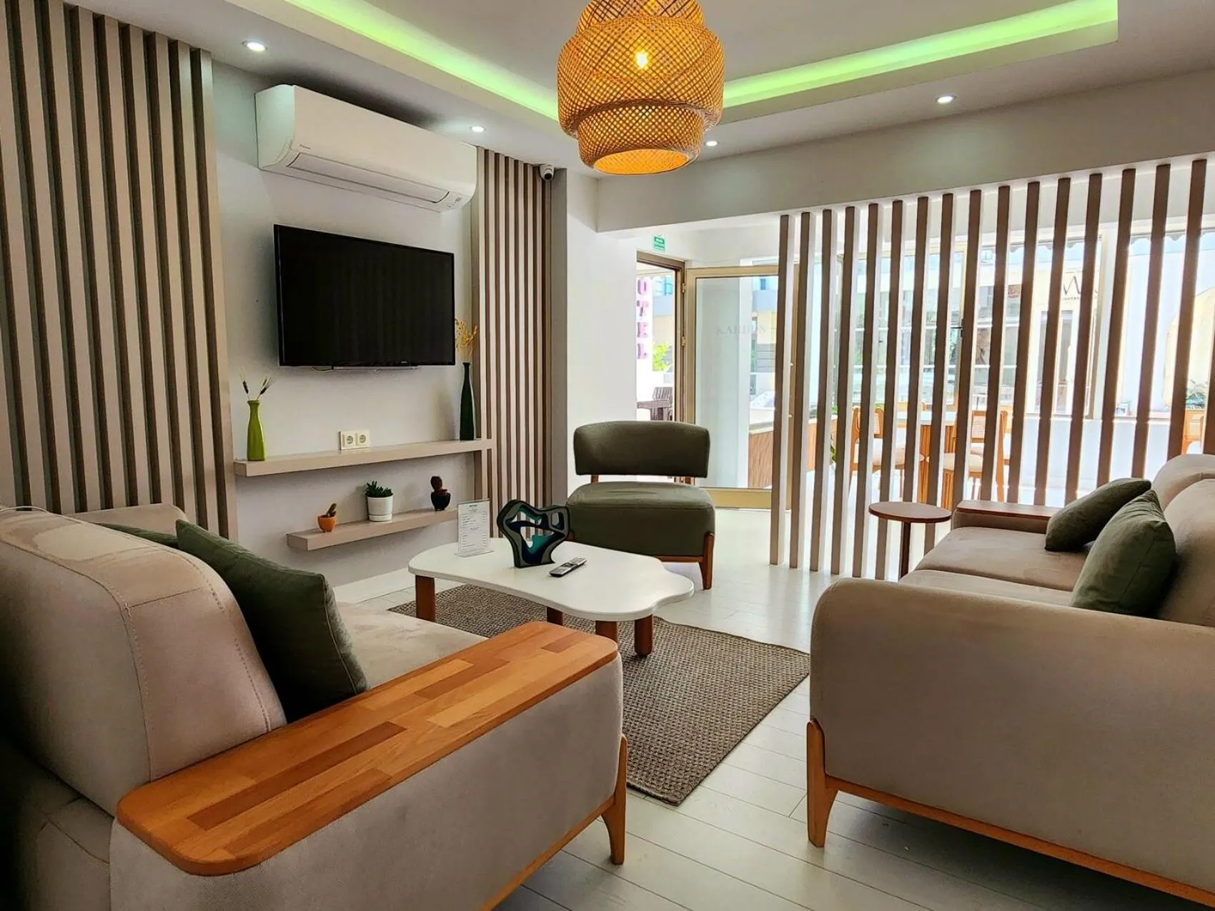 Seating area in Karden Otel