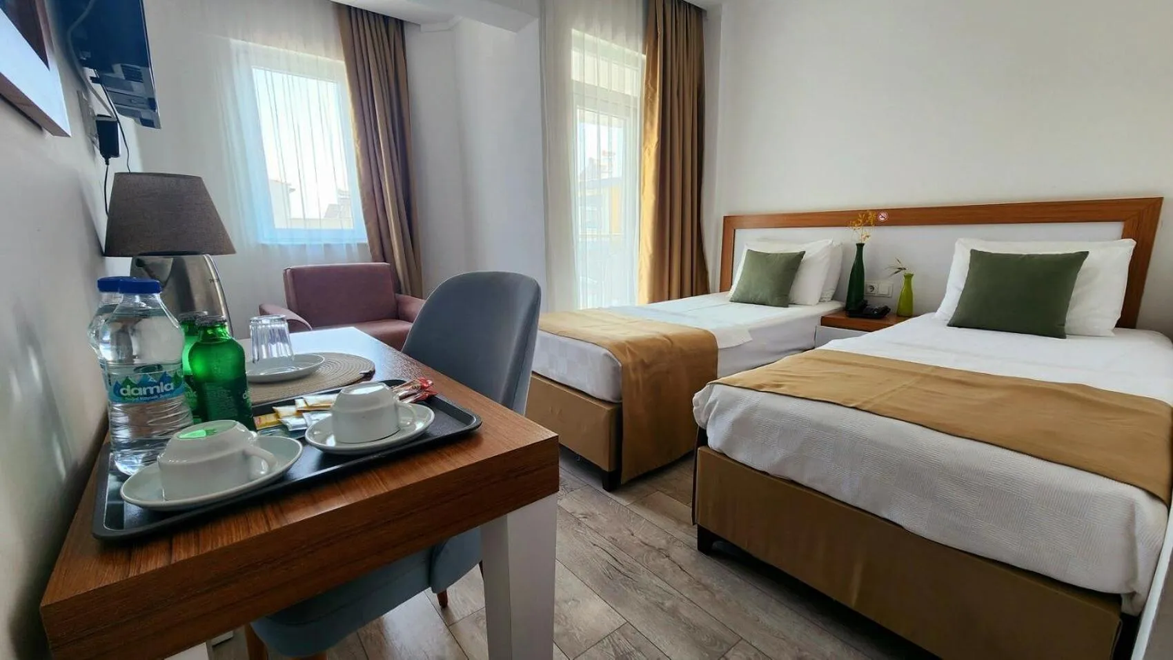 Photo of the whole room, Bed in Karden Otel