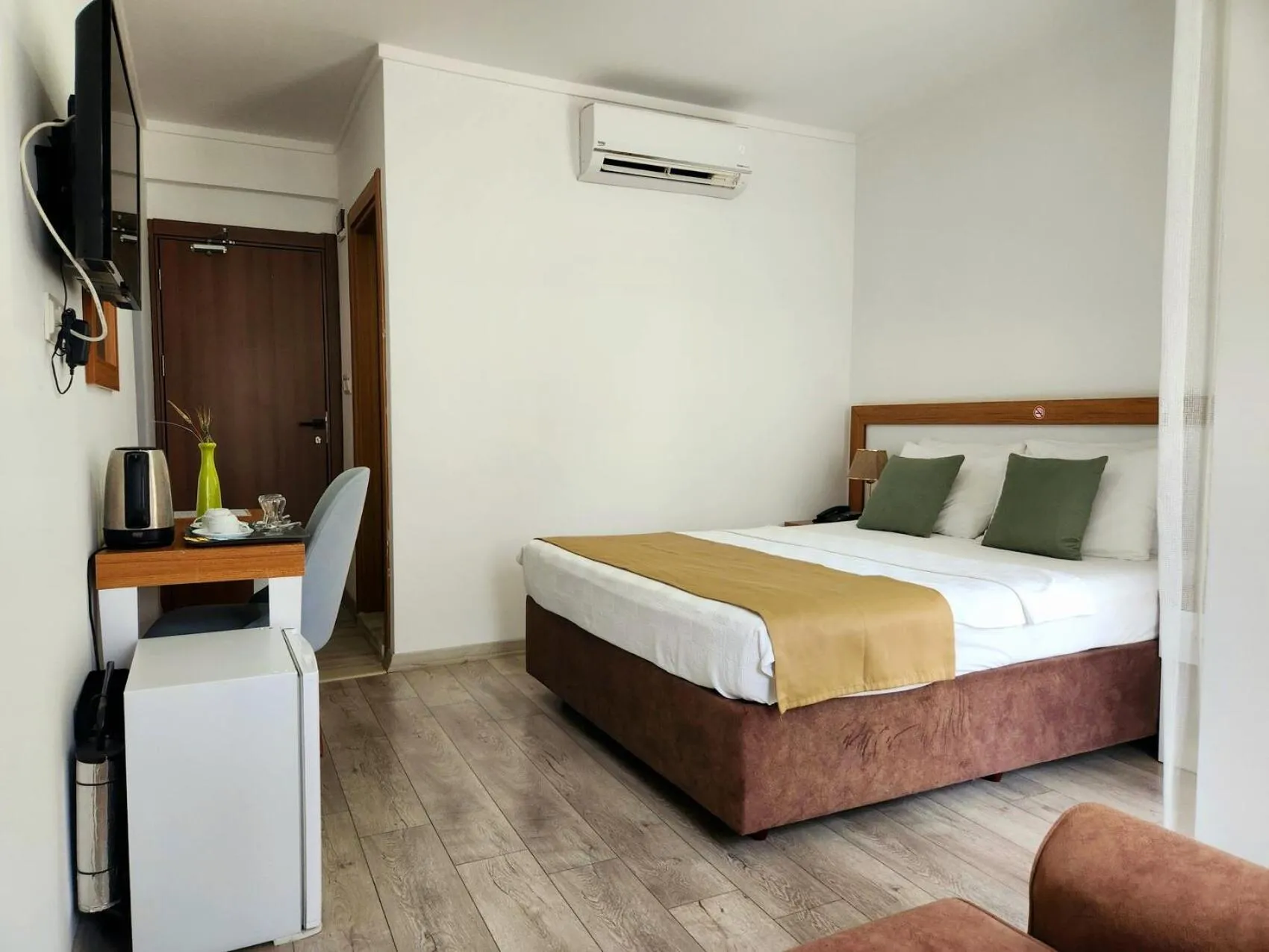 Bedroom, Bed in Karden Otel