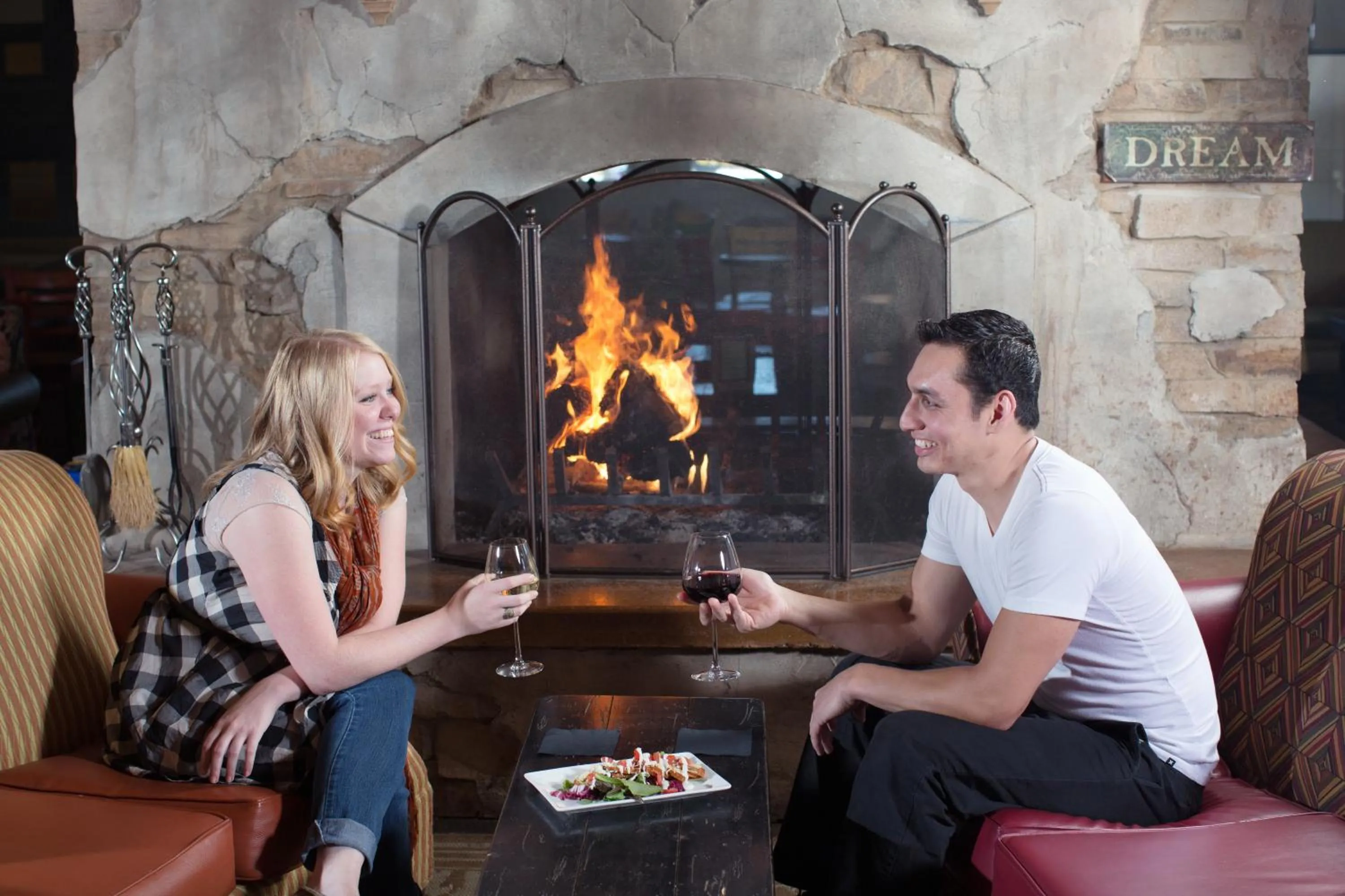 Lounge or bar in Oregon Garden Resort