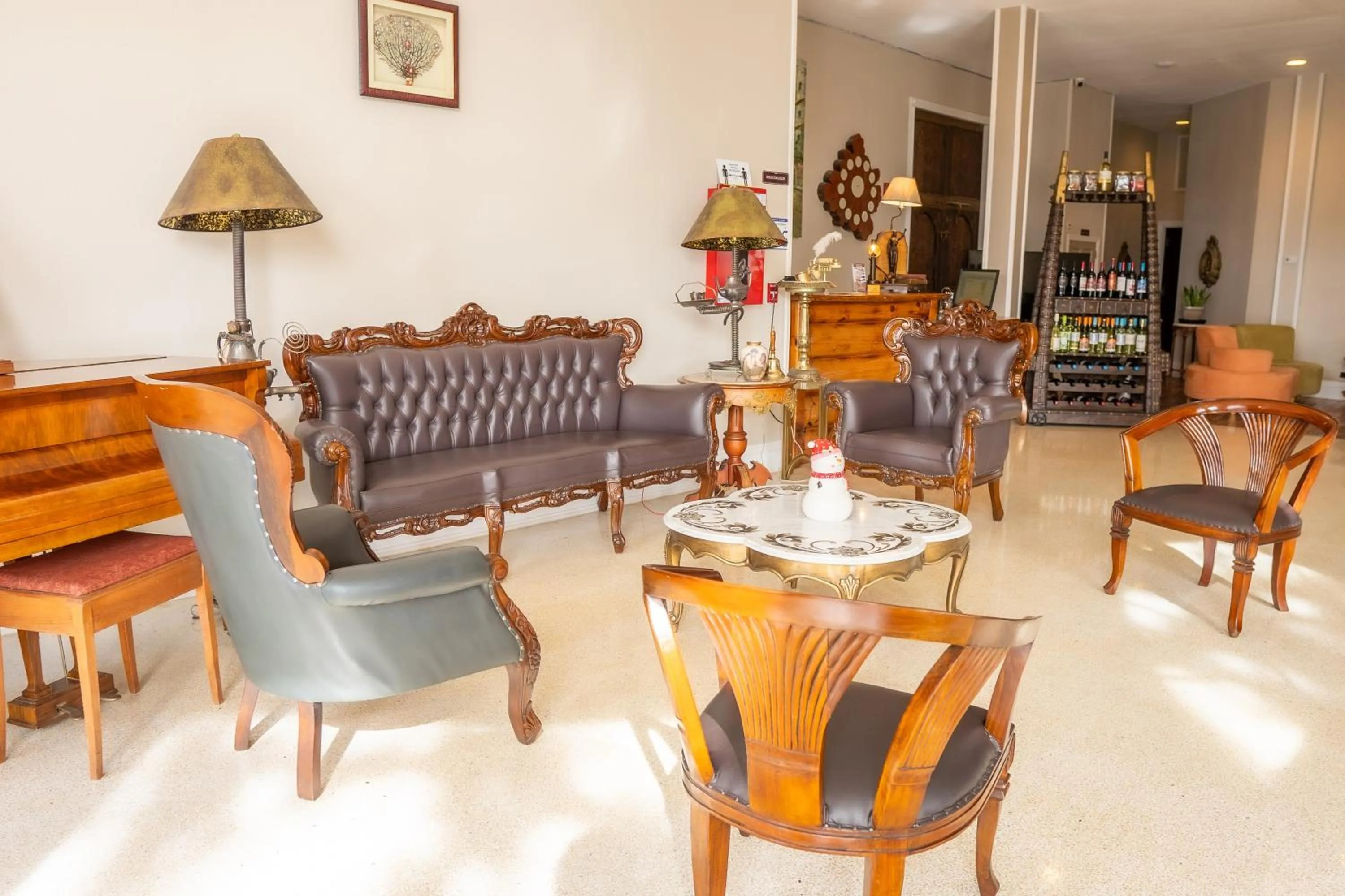 Lobby or reception in Oak Tree Hotel