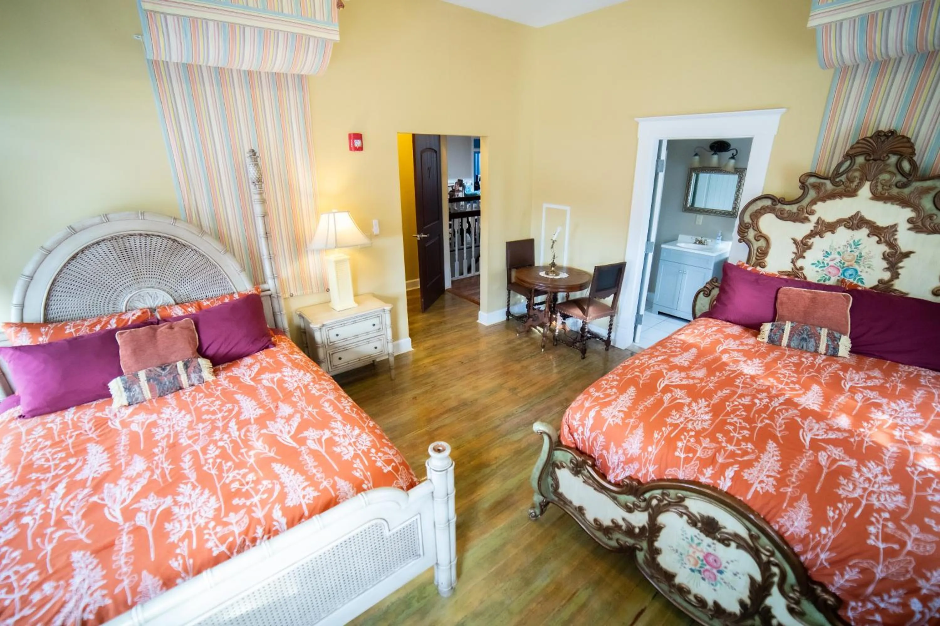 Bed in Oak Tree Hotel