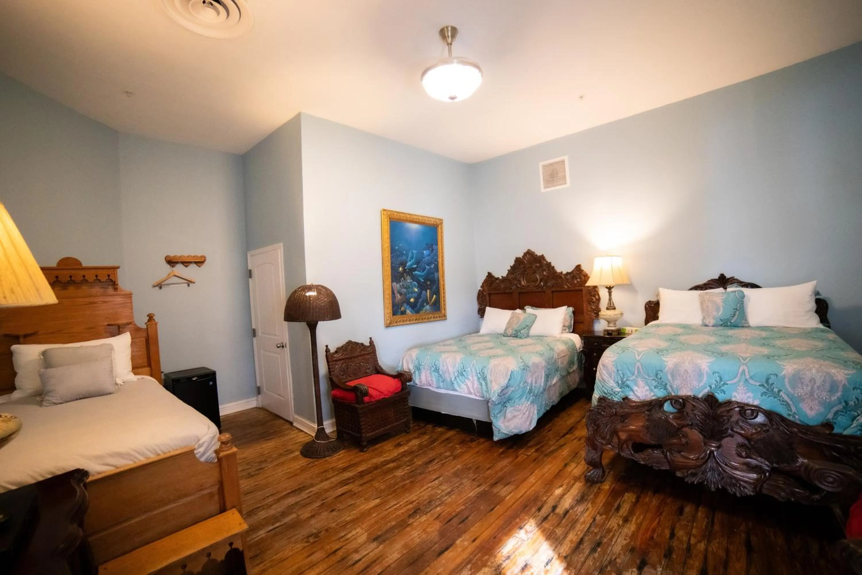 Bed in Oak Tree Hotel