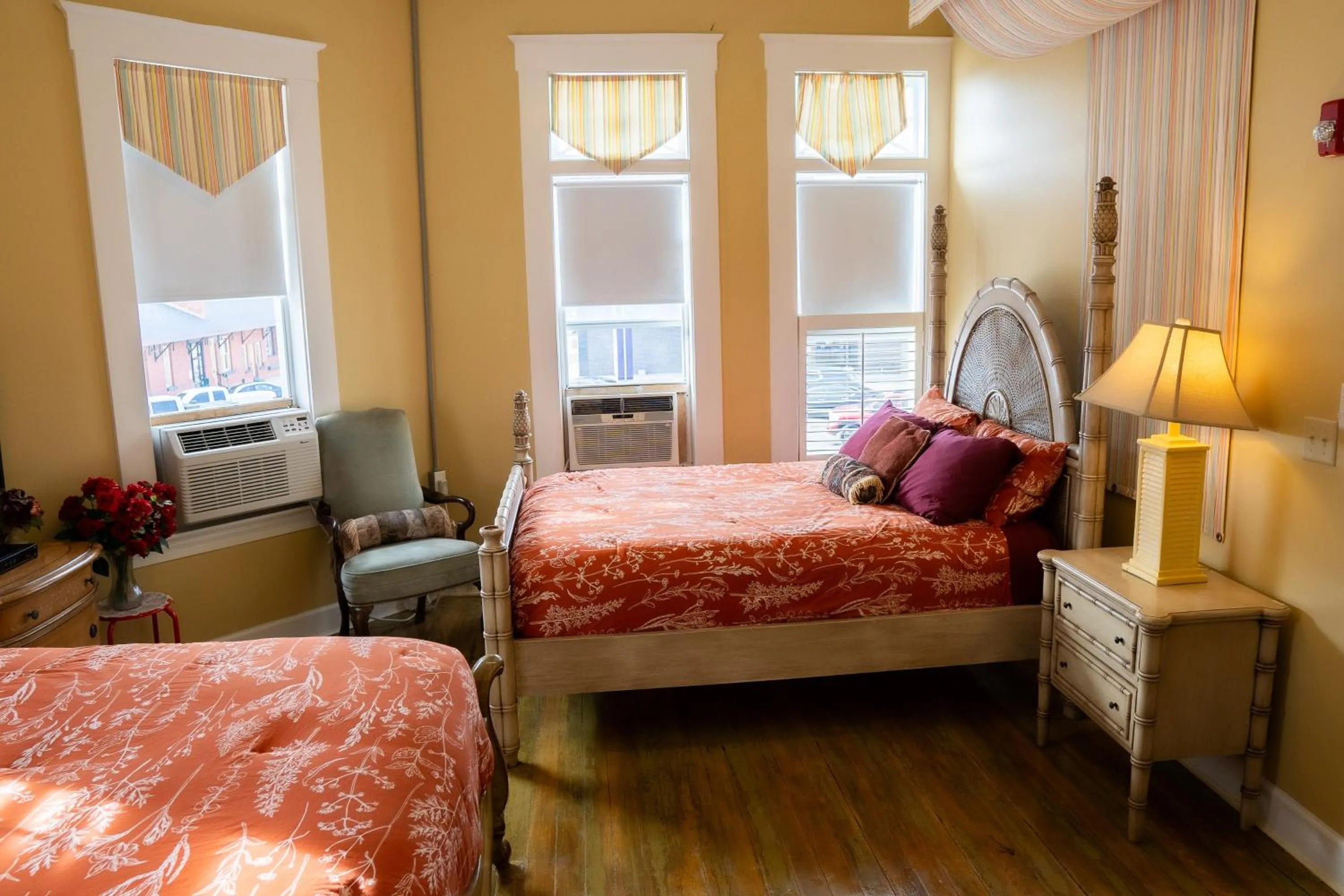 Bed in Oak Tree Hotel