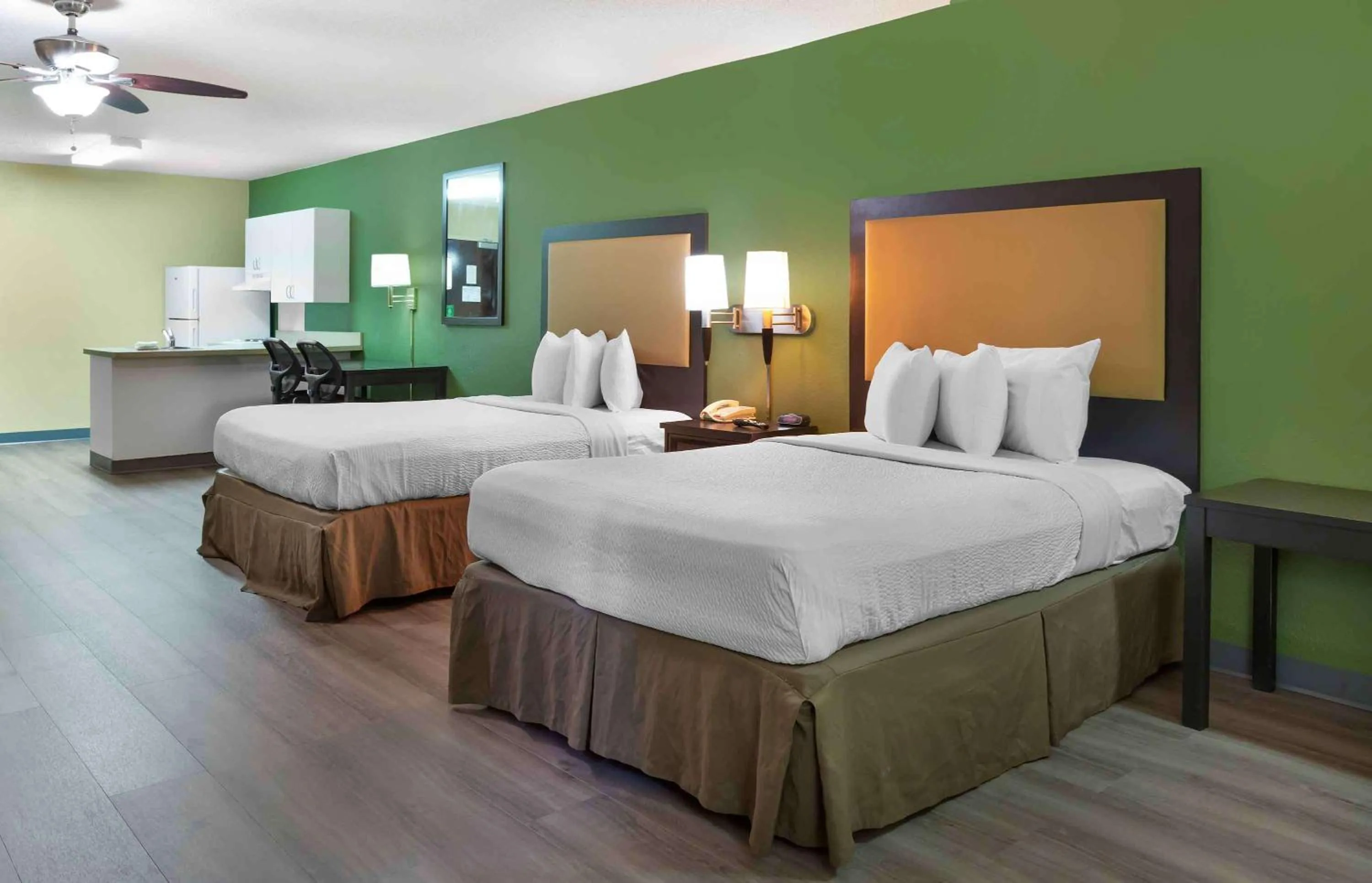 Bedroom, Bed in Extended Stay America Suites - Fairfield - Napa Valley