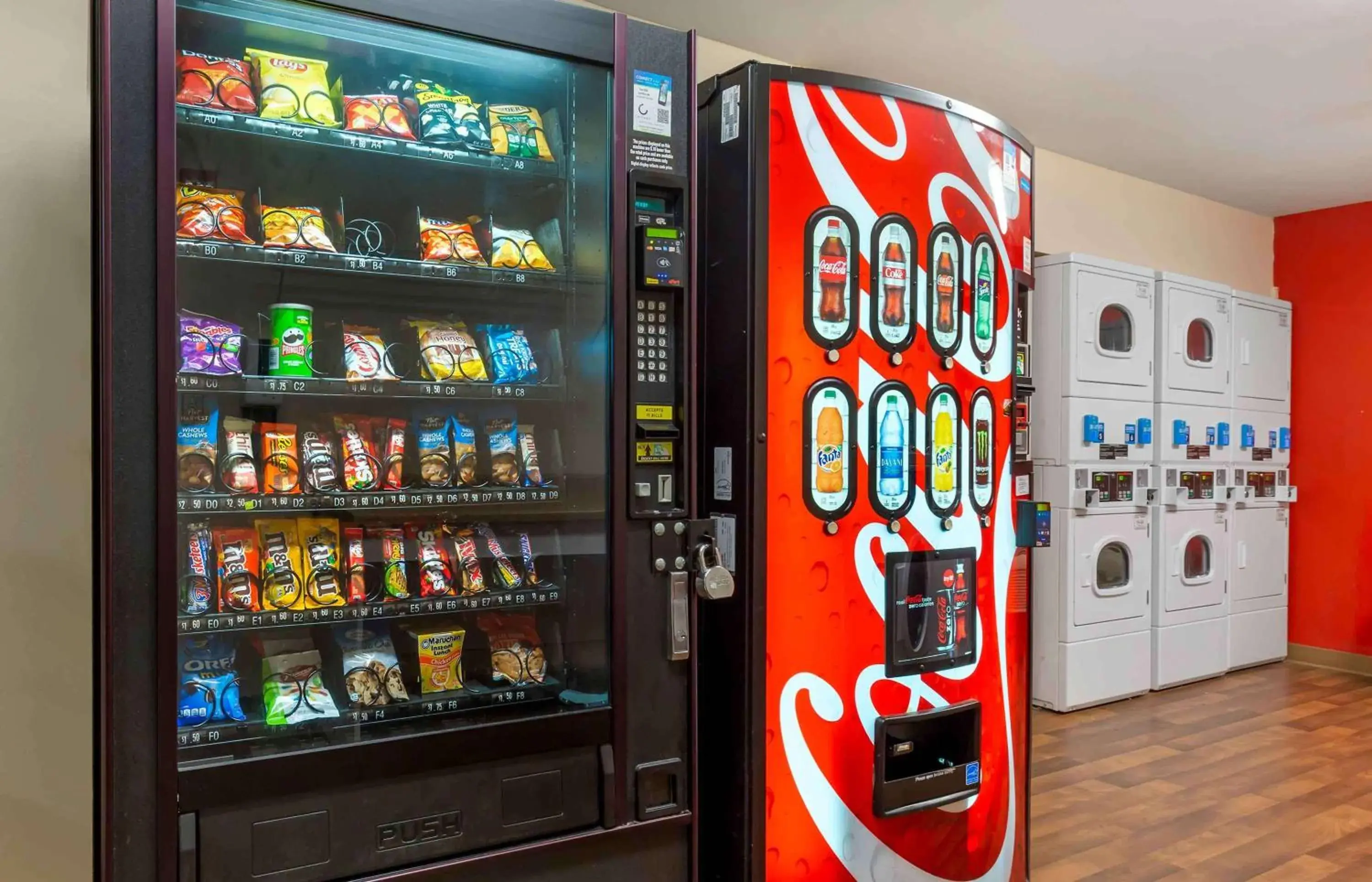 Property building in Extended Stay America Suites - Washington, DC - Herndon - Dulles Property building in Extended Stay America Suites - Washington, DC - Herndon - Dulles