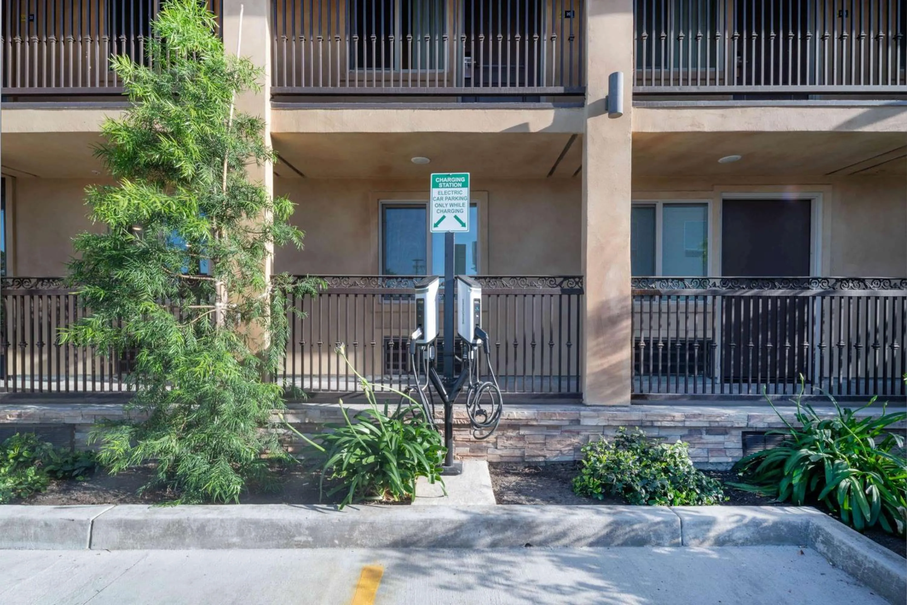 On site in Days Inn by Wyndham Galt - Elk Grove South