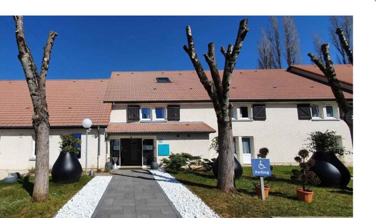 Facade/entrance in Doubs Hotel - Besançon Ecole Valentin
