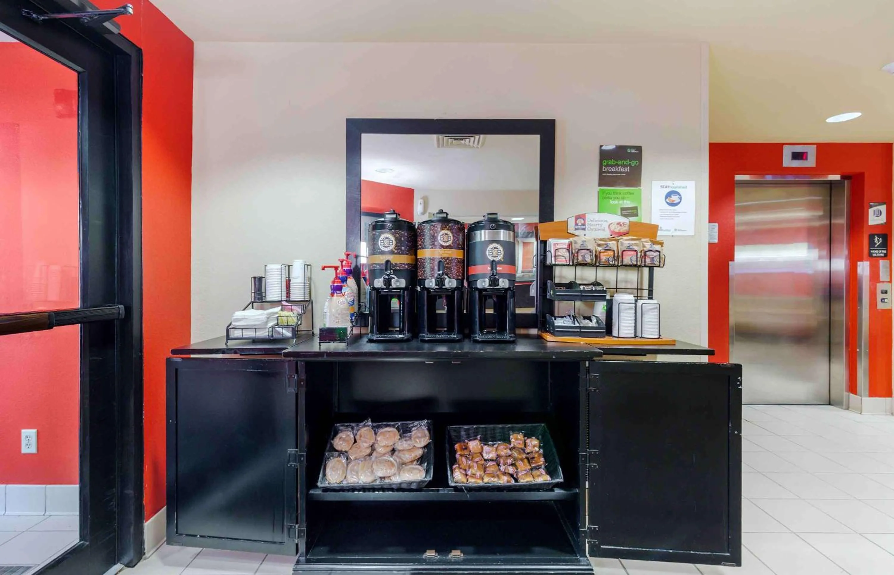 Breakfast in Extended Stay America Suites - Washington DC Germantown Milestone