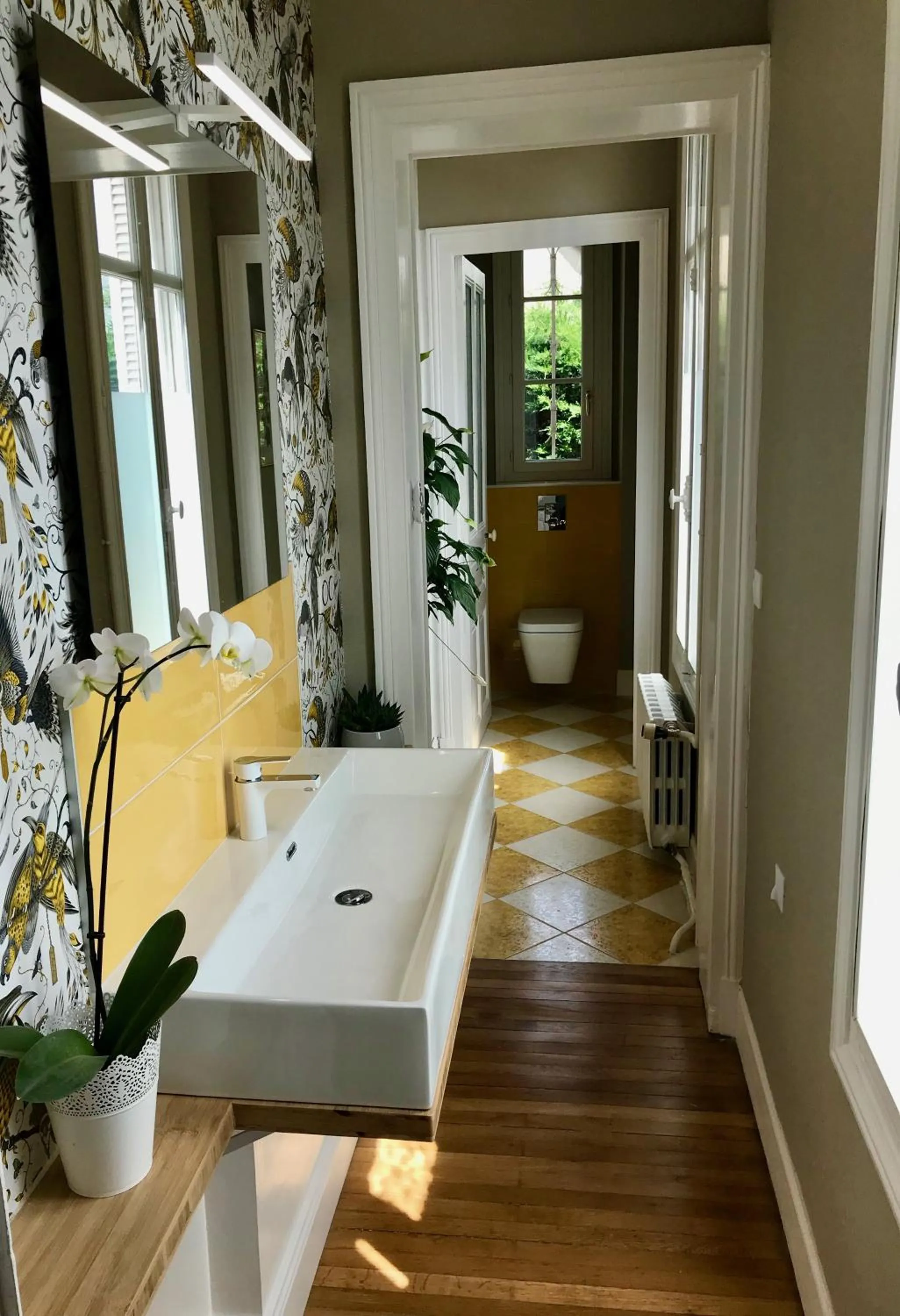 Bathroom in LA MAISON LEONARD