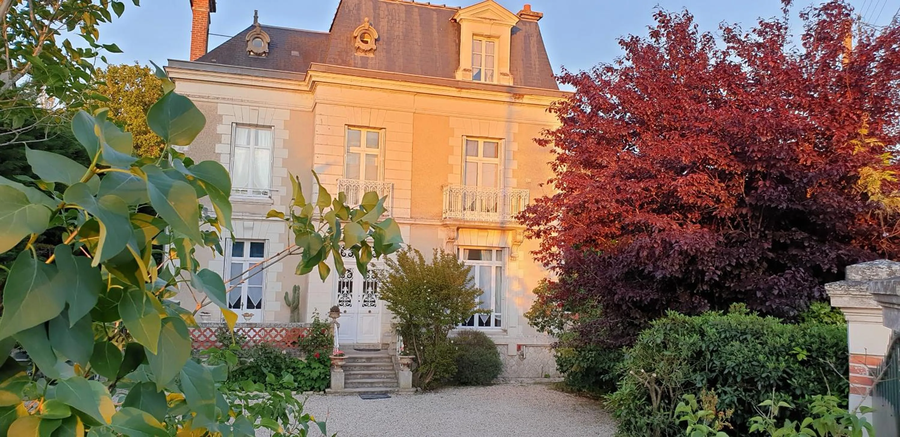 Property building in LA MAISON LEONARD