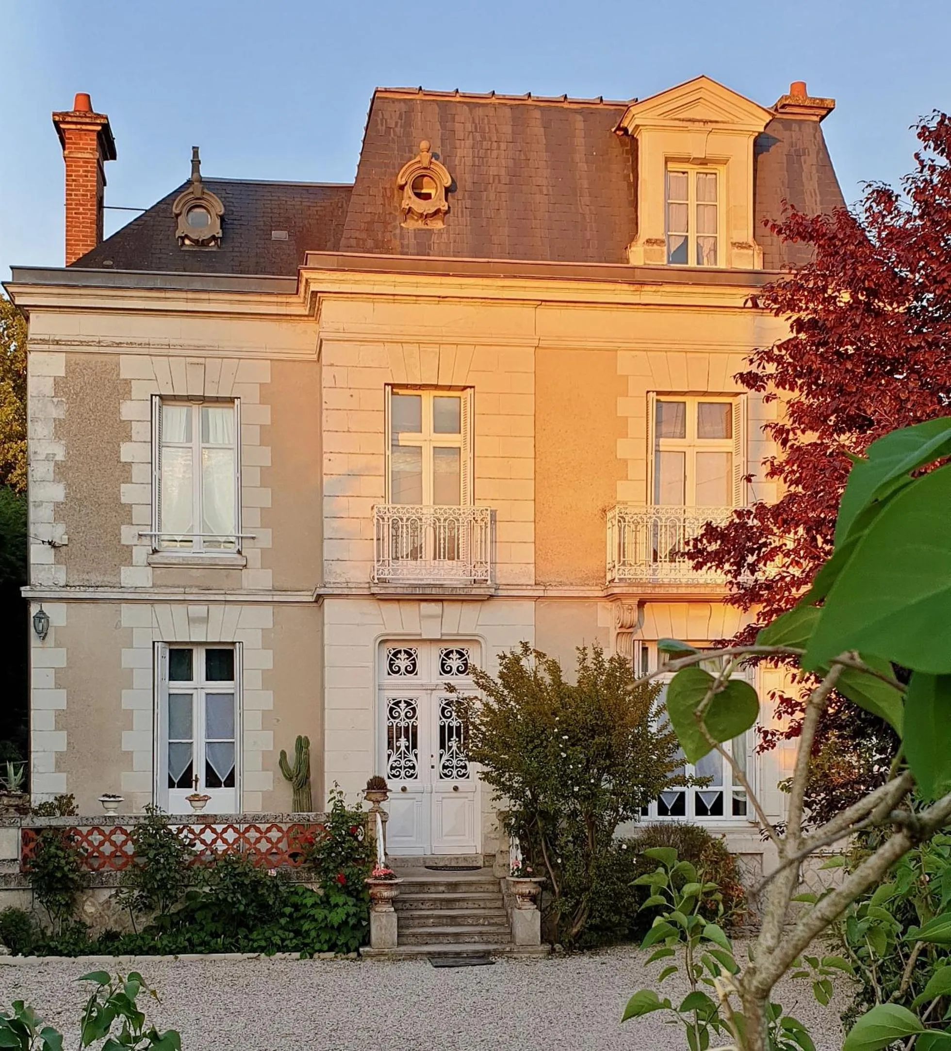 Property building in LA MAISON LEONARD
