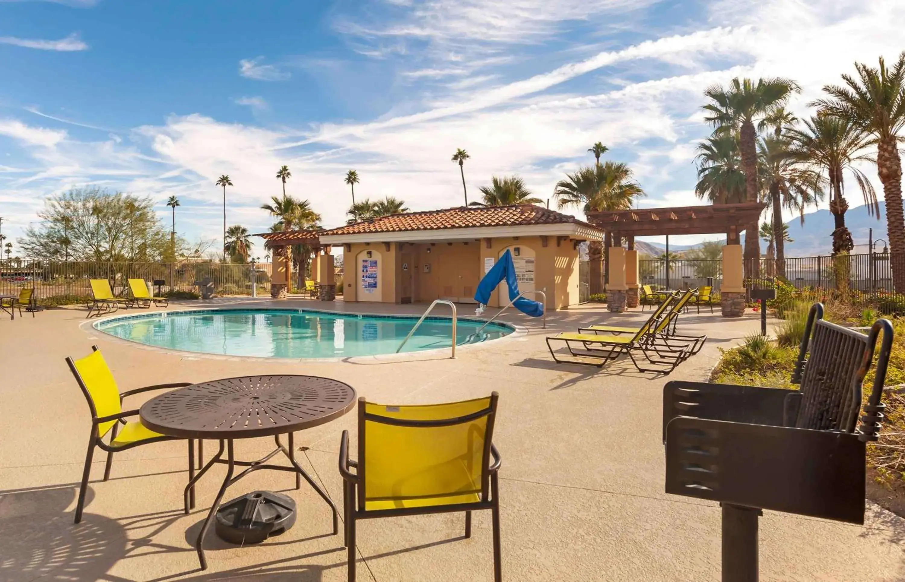 Property building in Extended Stay America Suites - Palm Springs - Airport Property building in Extended Stay America Suites - Palm Springs - Airport