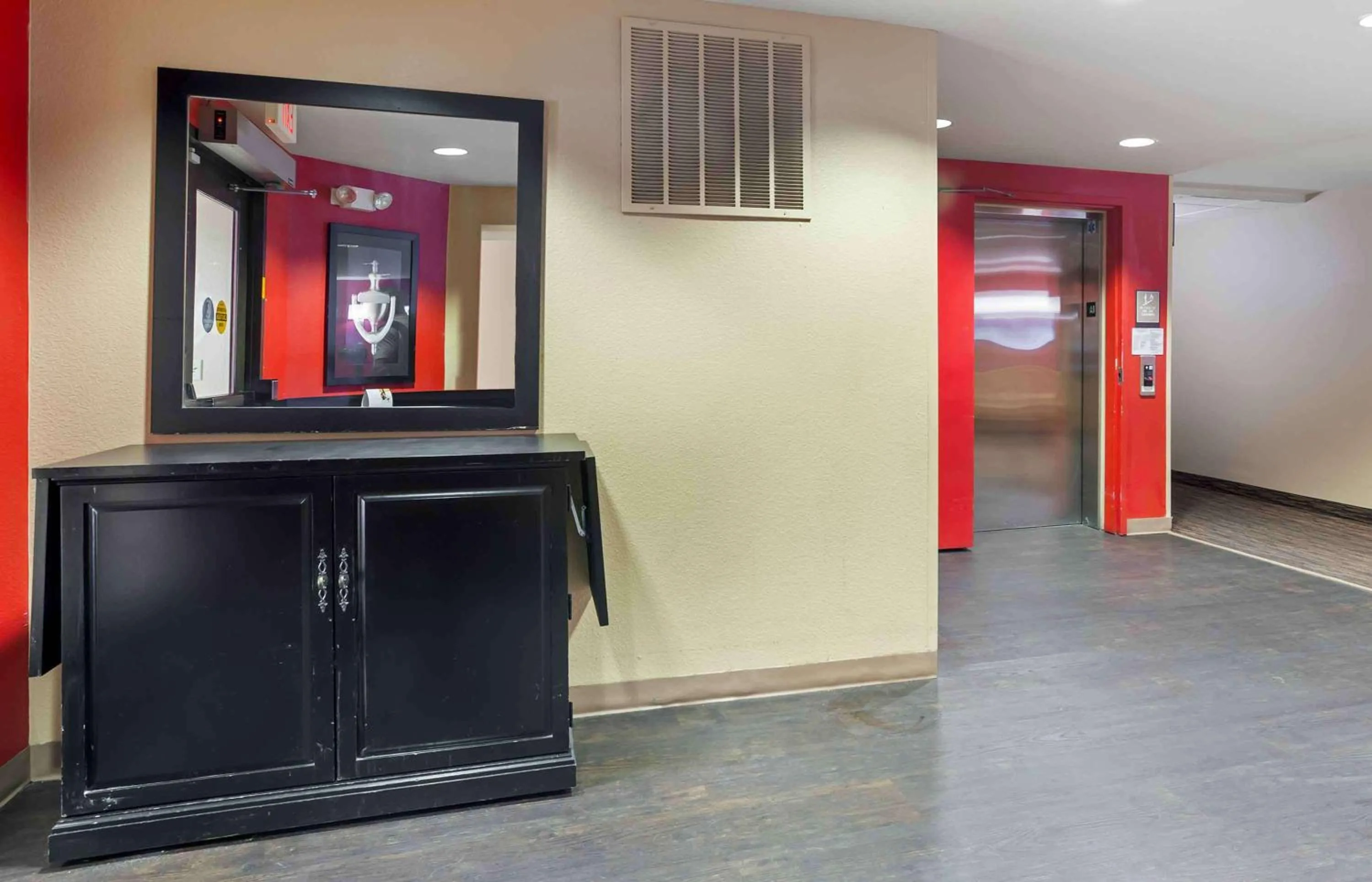 Breakfast in Extended Stay America Suites - Palm Springs - Airport