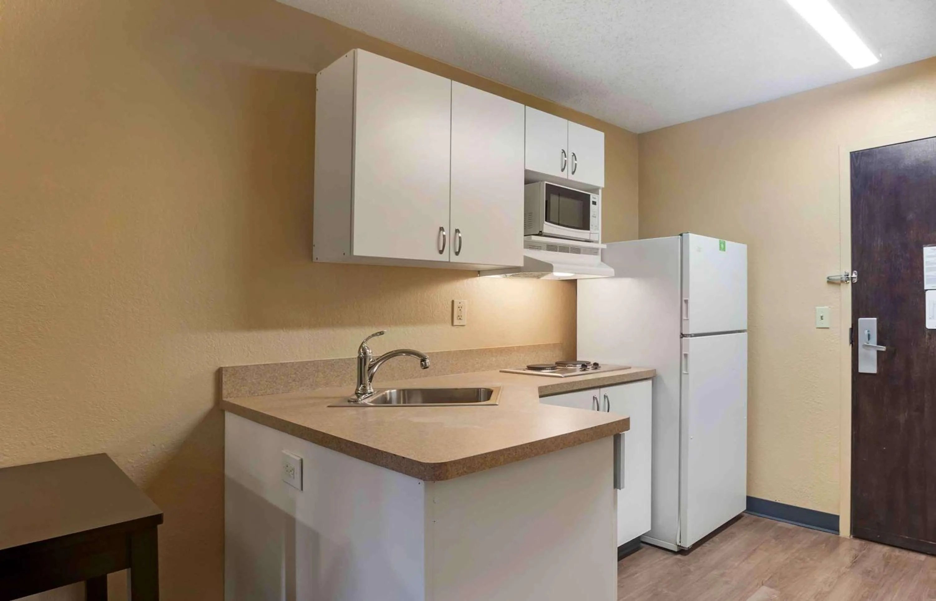 Kitchen or kitchenette in Extended Stay America Suites - Palm Springs - Airport