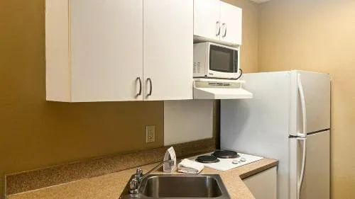 Studio 6 Chantilly VA Washington Dulles Airport