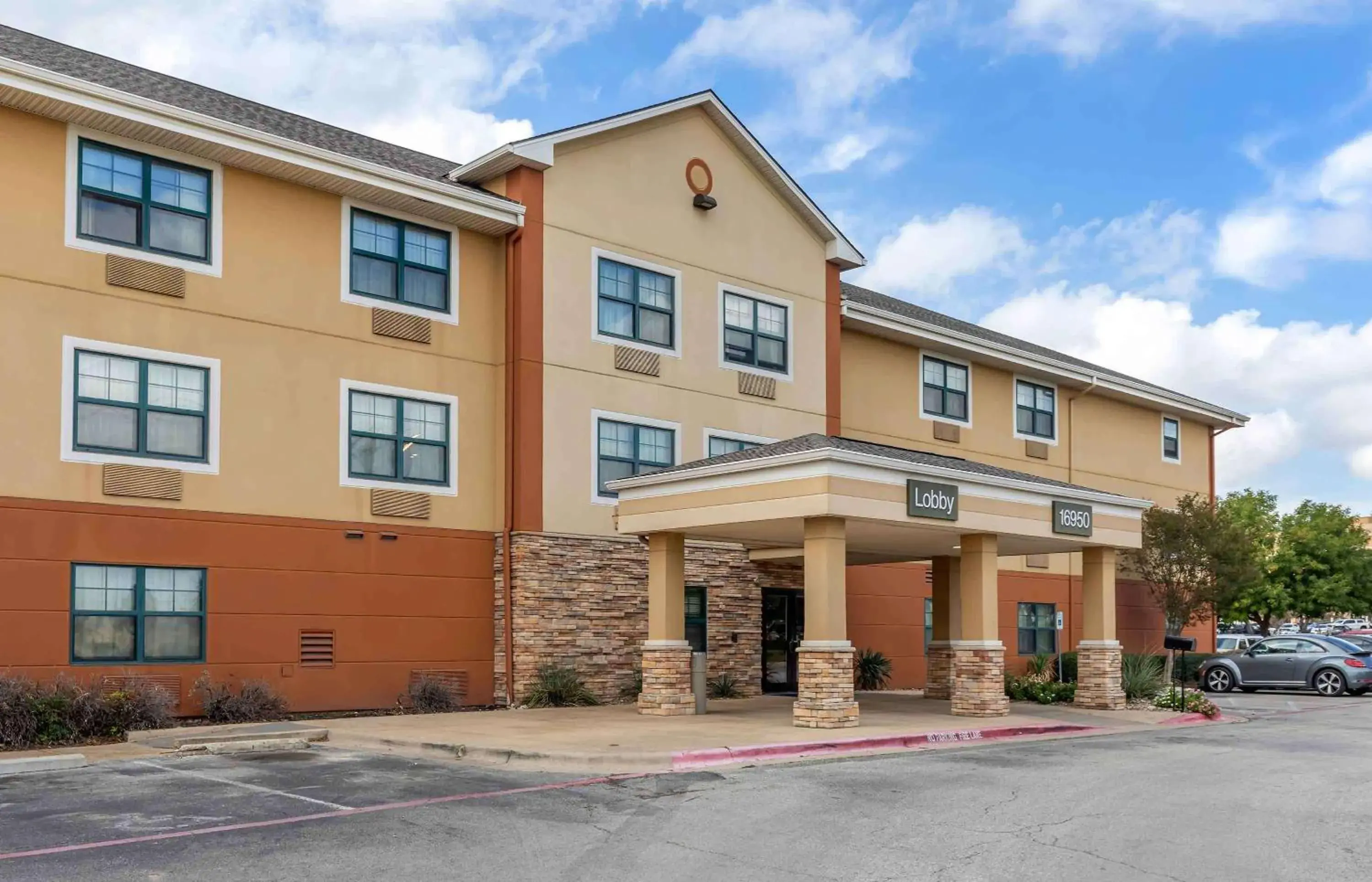 Property building in Extended Stay America Suites - Austin - Round Rock - South Property building in Extended Stay America Suites - Austin - Round Rock - South