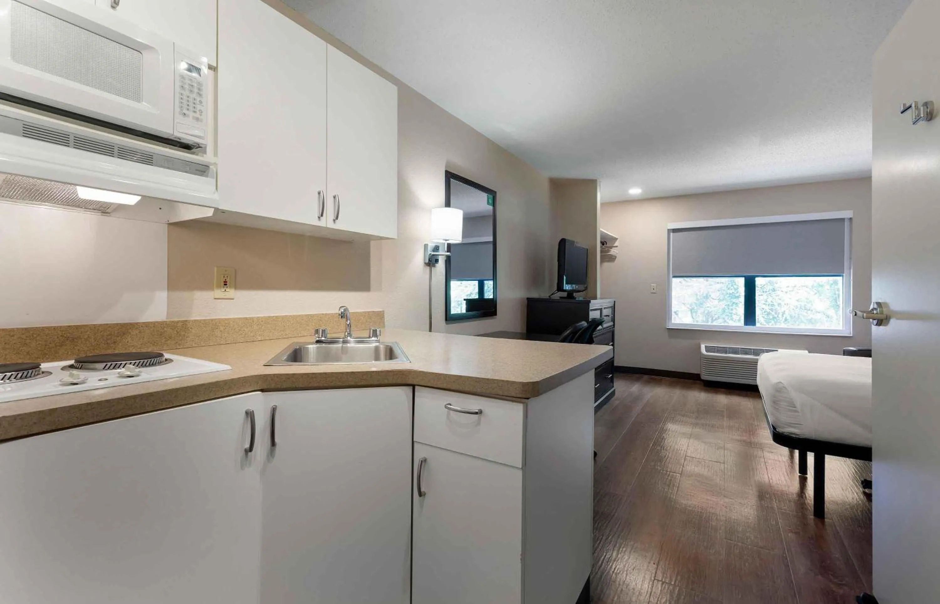 Kitchen or kitchenette in Extended Stay America Suites - Washington, DC - Alexandria - Landmark
