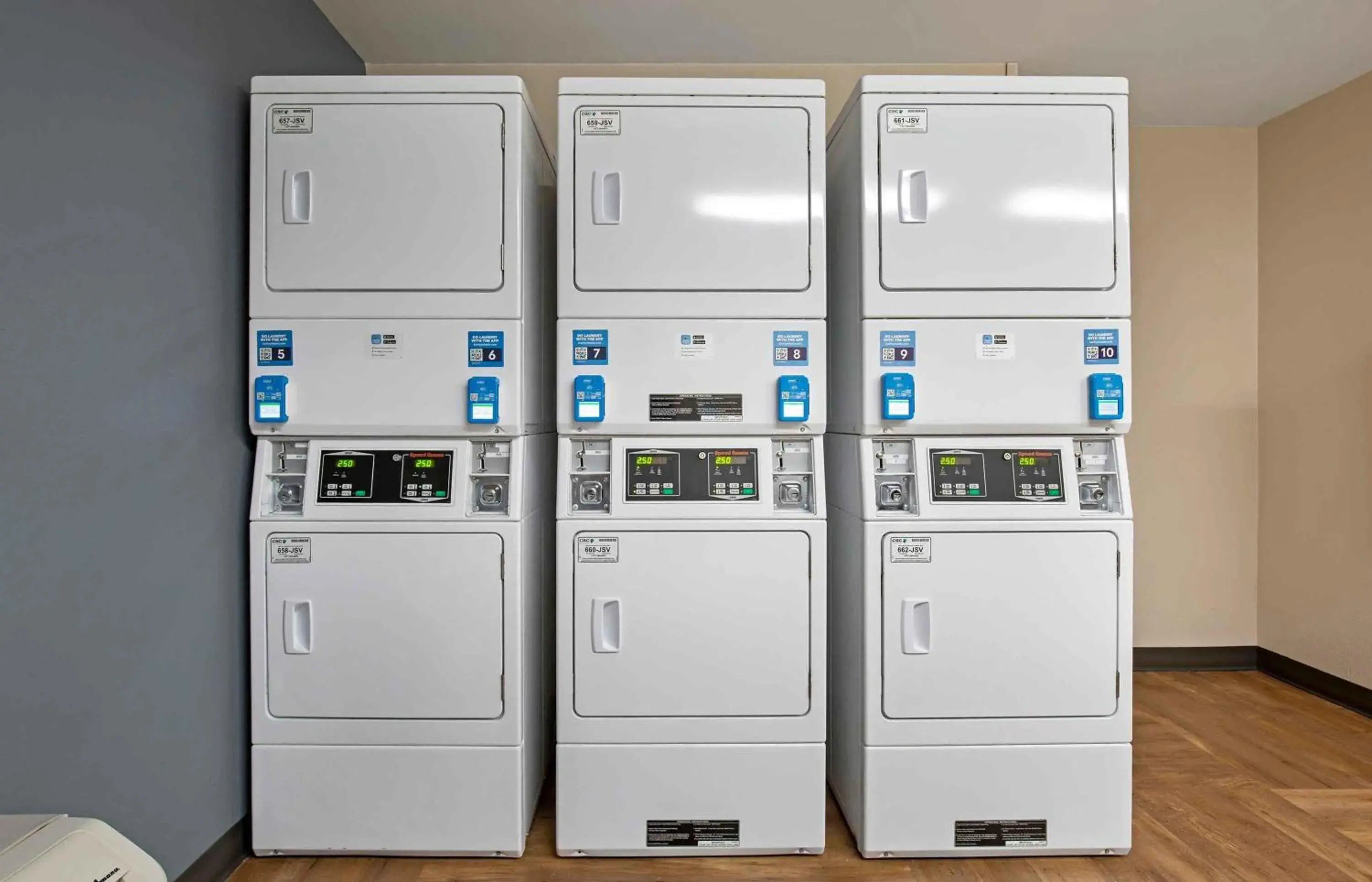 Property building in Extended Stay America Suites - Washington, DC - Alexandria - Landmark Property building in Extended Stay America Suites - Washington, DC - Alexandria - Landmark