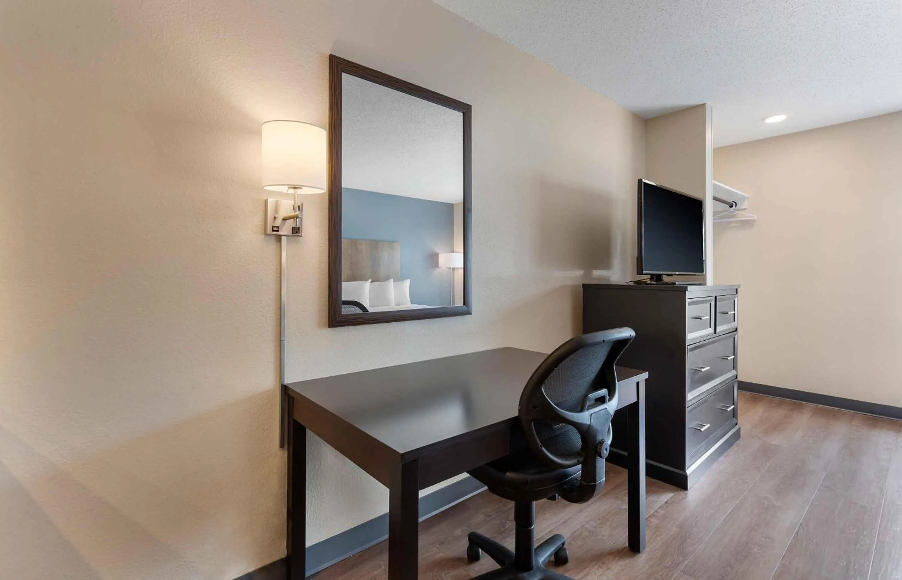 Bedroom in Extended Stay America Suites - Washington, DC - Alexandria - Landmark