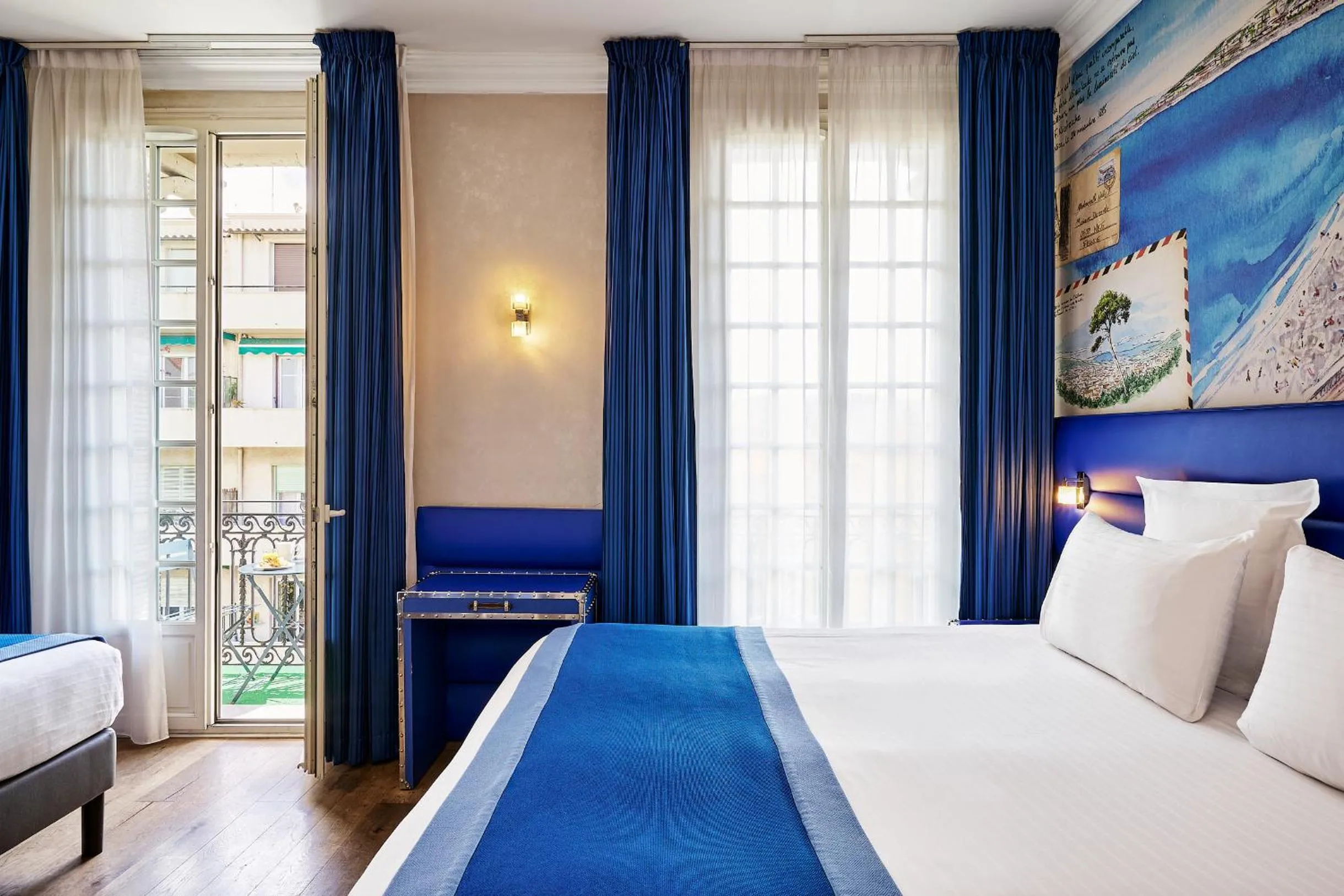 Bedroom, Bed in Nice Excelsior Centre ville by HappyCulture