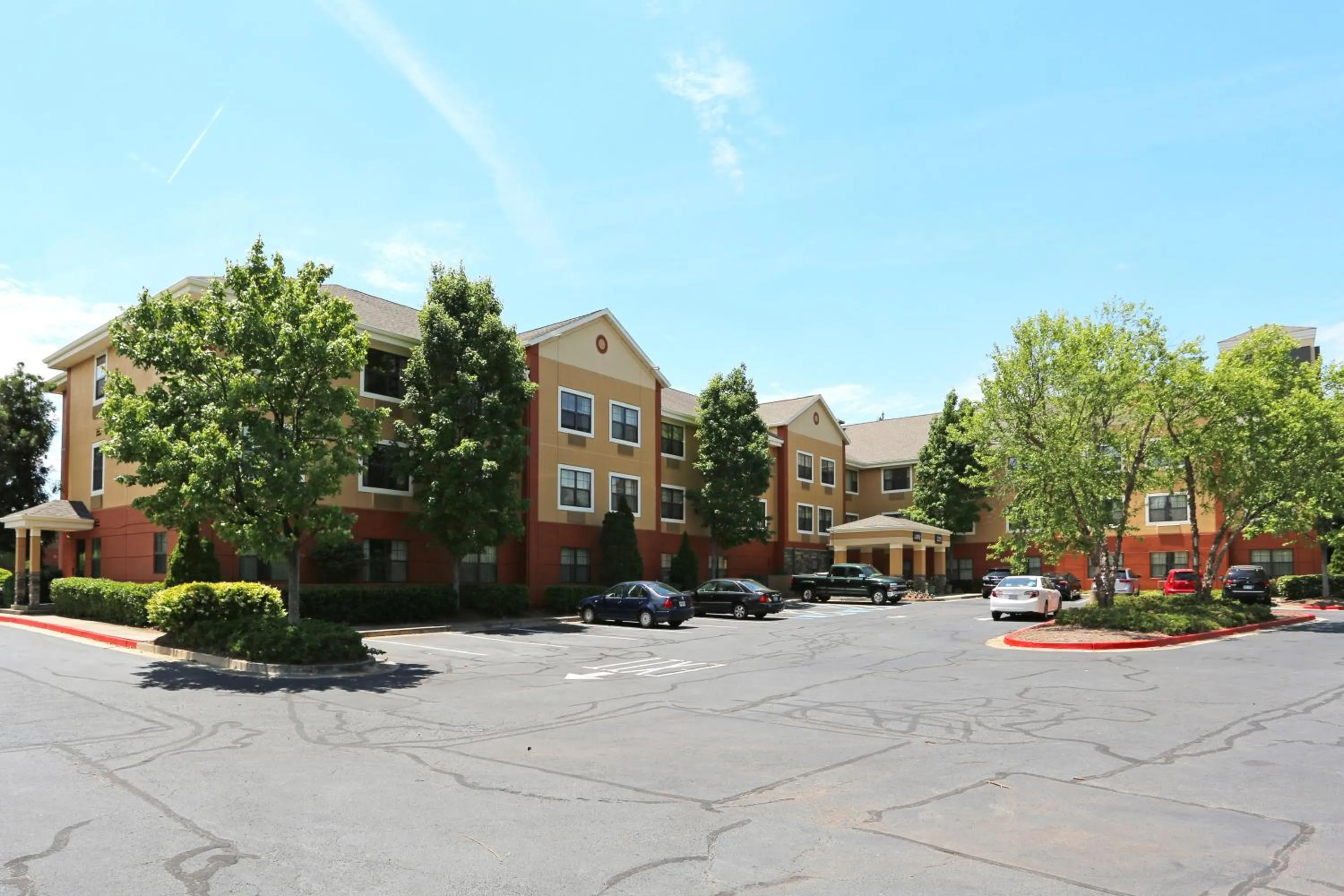 Property building in Extended Stay America Select Suites - Atlanta - Morrow