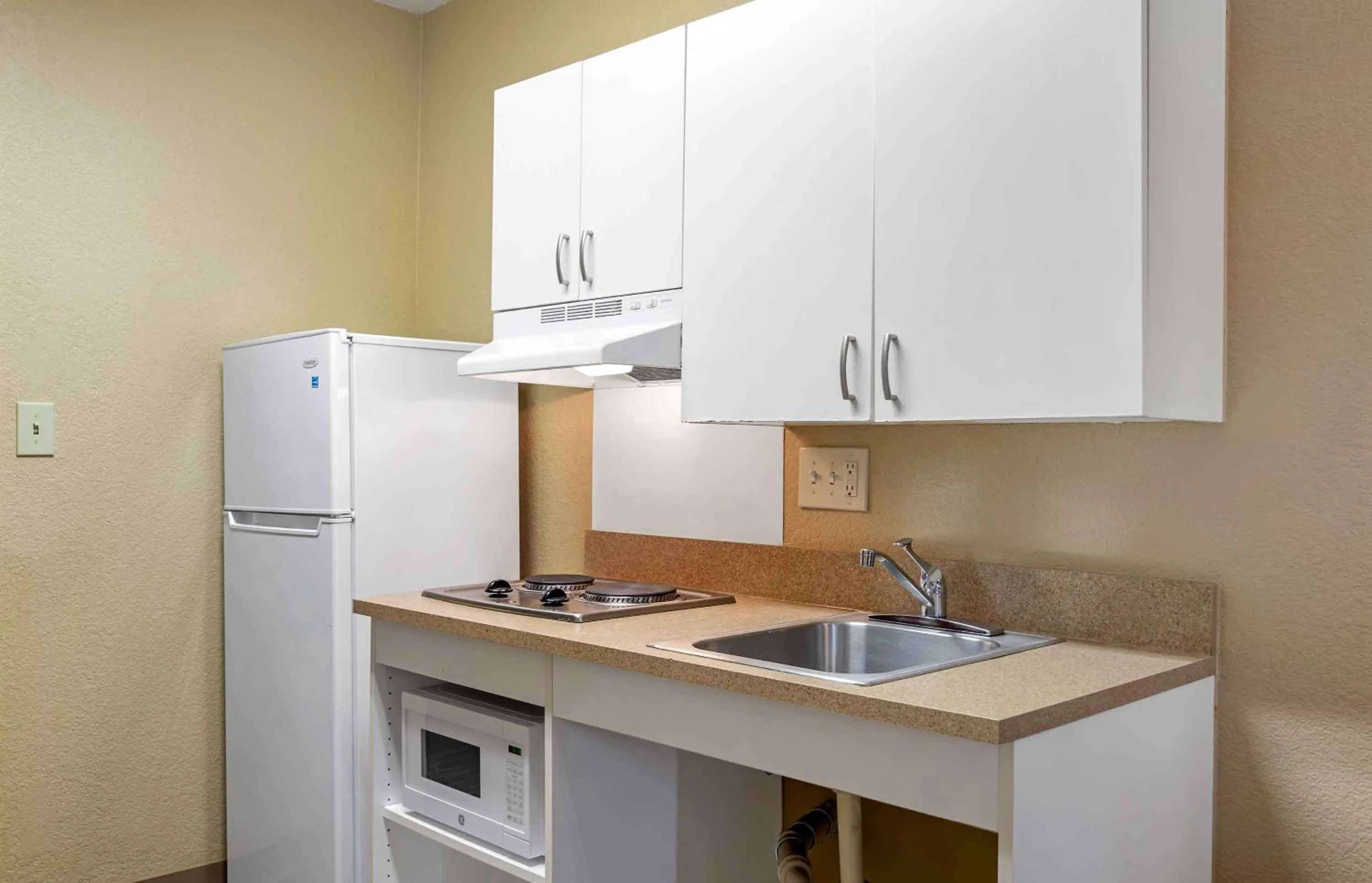 Bedroom in Extended Stay America Select Suites - Atlanta - Morrow