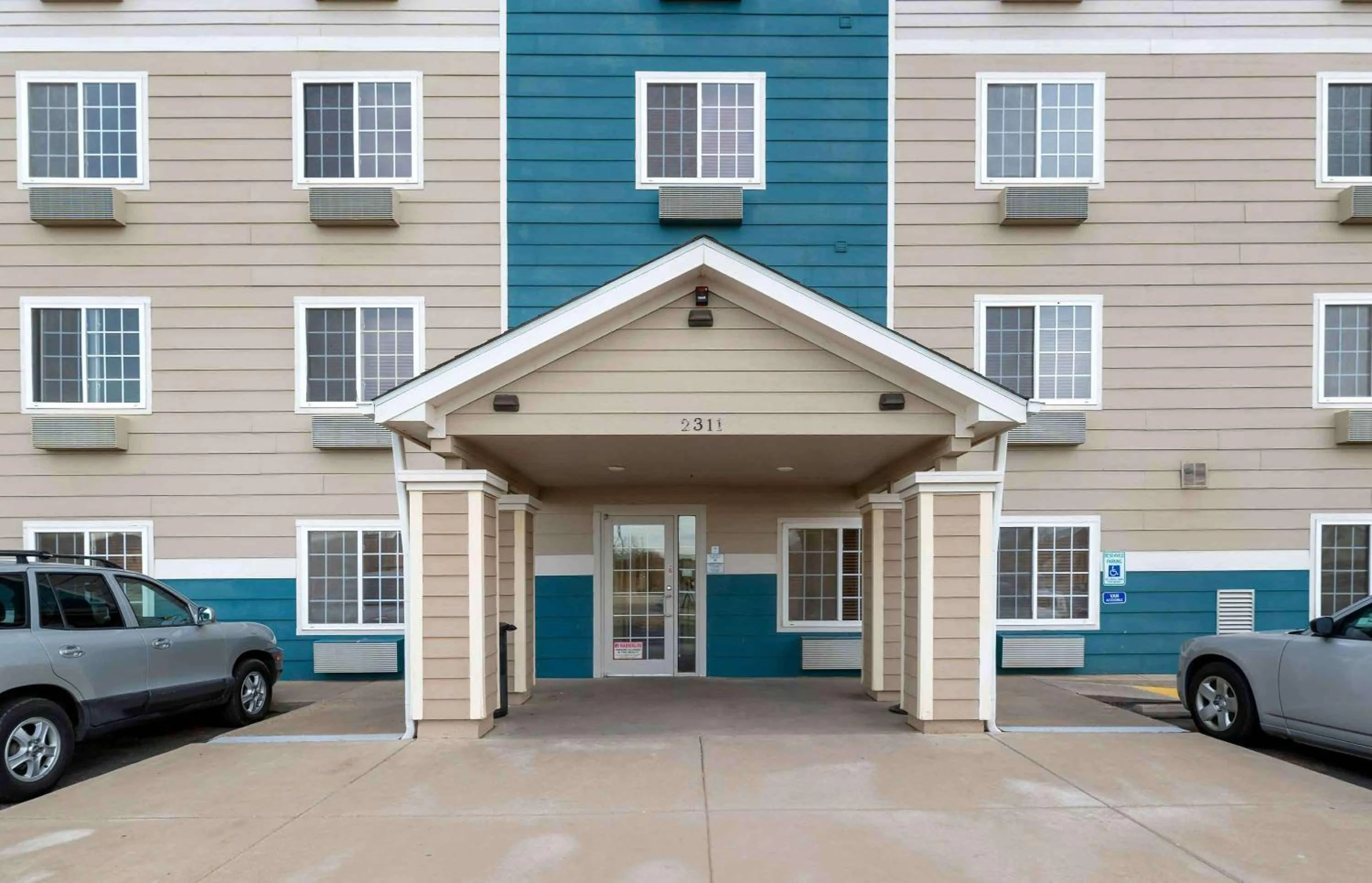 Property building in Extended Stay America Select Suites - Lubbock - West