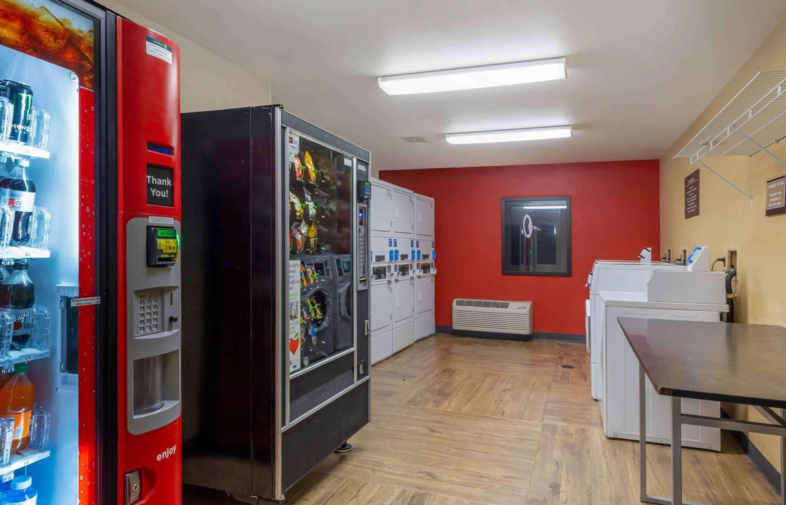 Property building in Extended Stay America Suites - Providence - Warwick