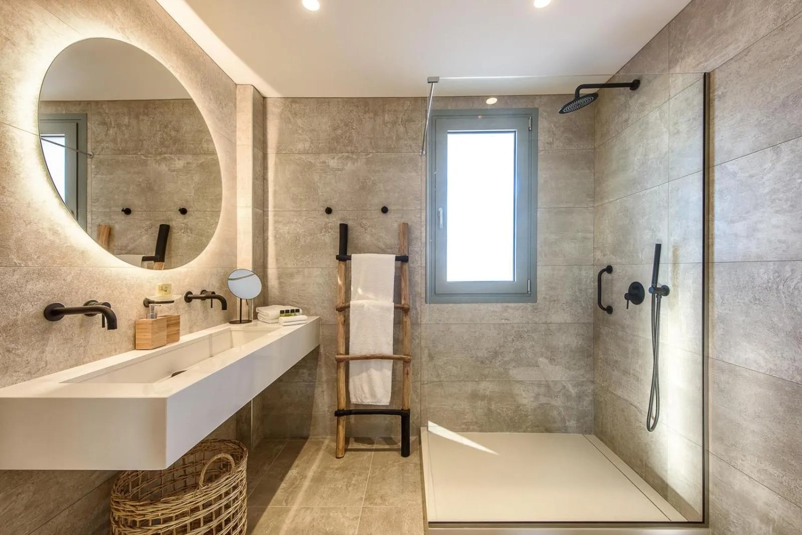 Bathroom in Caldera Theros Villas