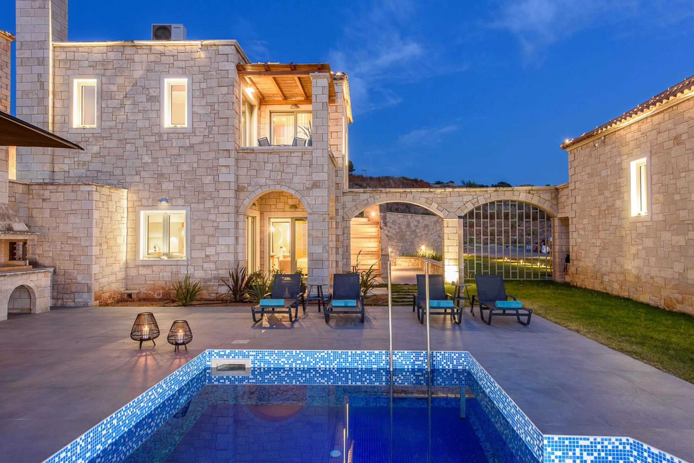 Patio in Caldera Theros Villas