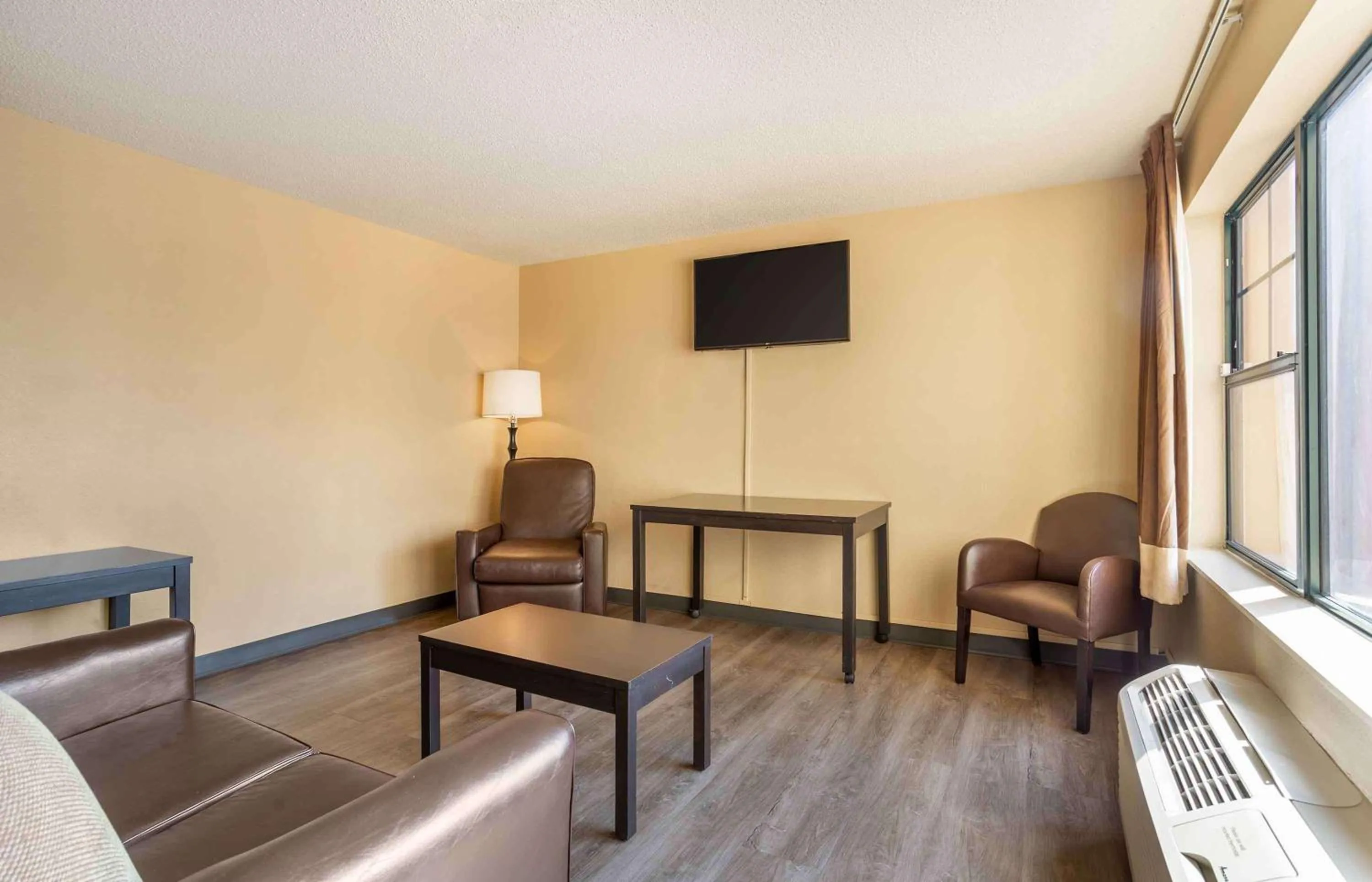 Bedroom in Extended Stay America Suites - Somerset - Franklin