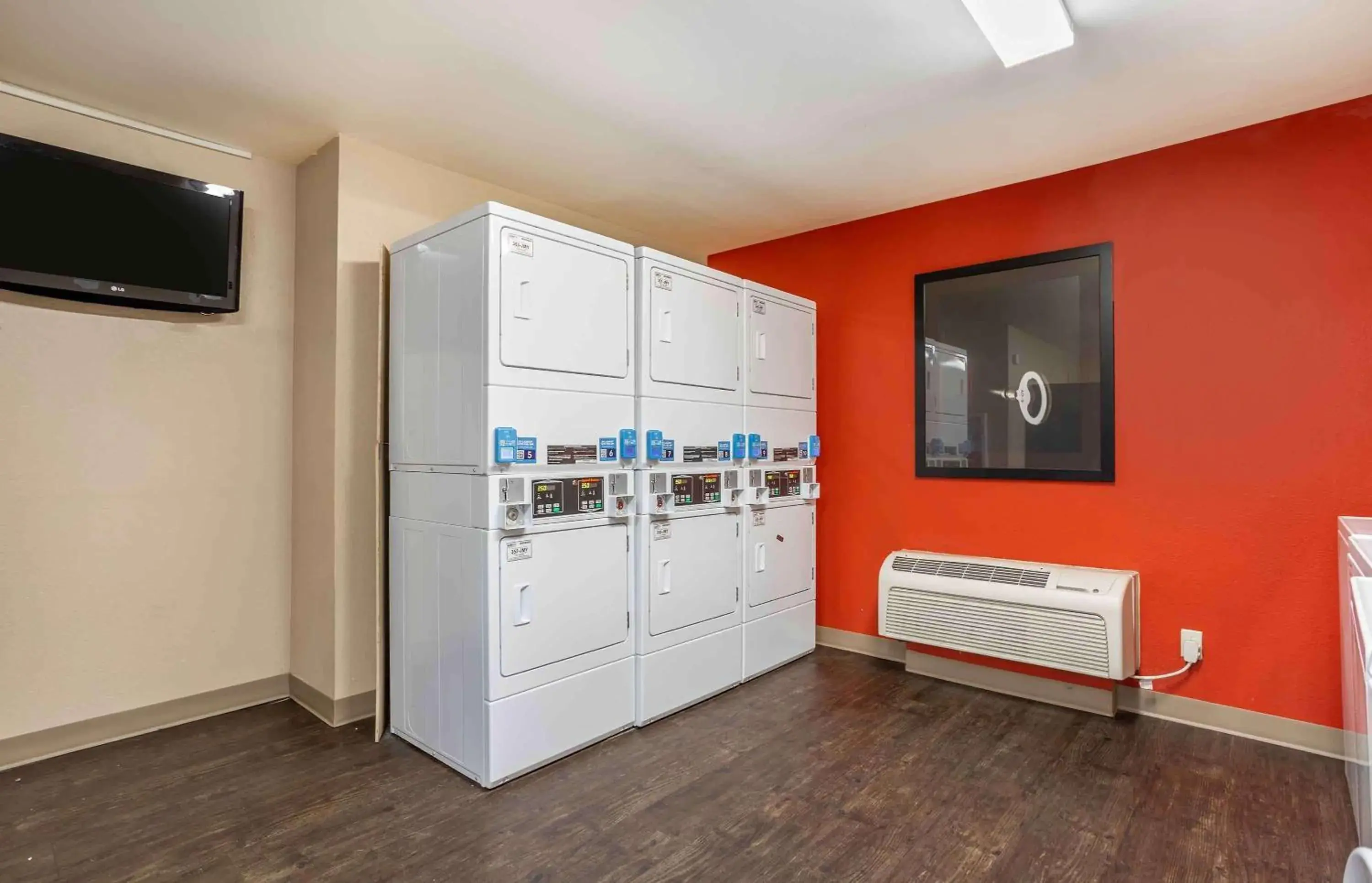 Property building in Extended Stay America Suites - Somerset - Franklin Property building in Extended Stay America Suites - Somerset - Franklin