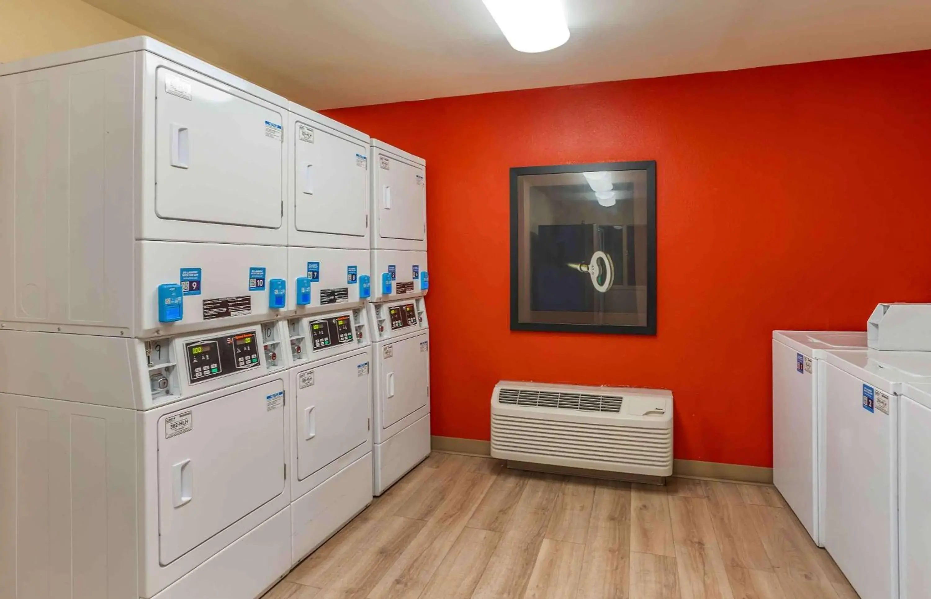 Property building in Extended Stay America Select Suites - Philadelphia - Malvern - Great Valley Property building in Extended Stay America Select Suites - Philadelphia - Malvern - Great Valley