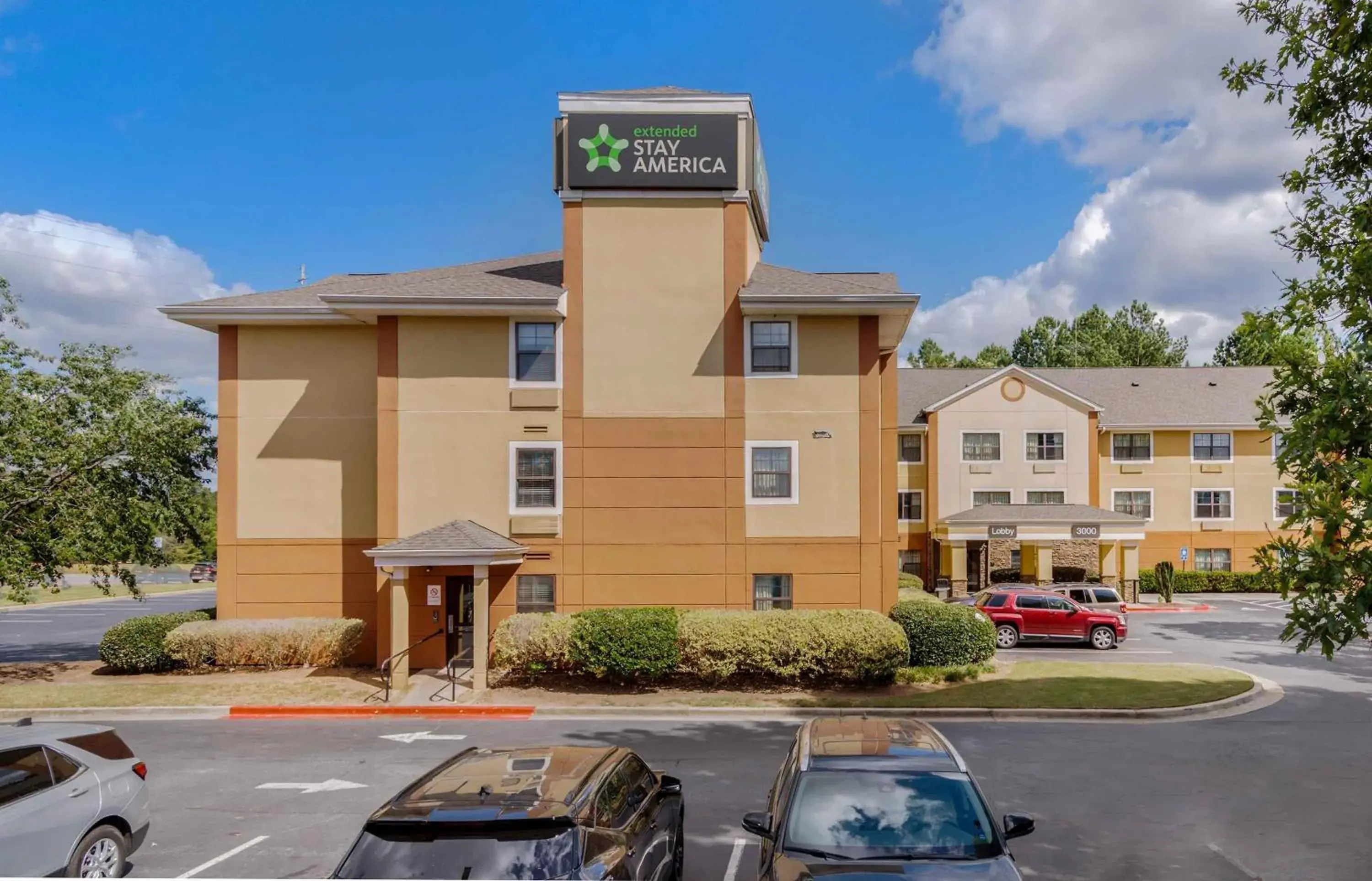 Property building in Extended Stay America Suites - Atlanta - Kennesaw Town Center Property building in Extended Stay America Suites - Atlanta - Kennesaw Town Center