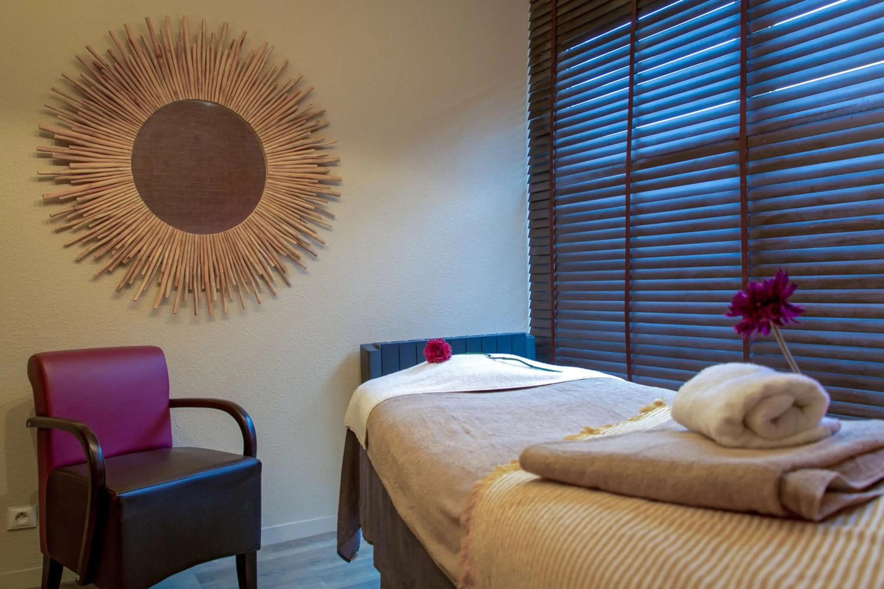 Photo of the whole room, Bed in Best Western Plus La Marina