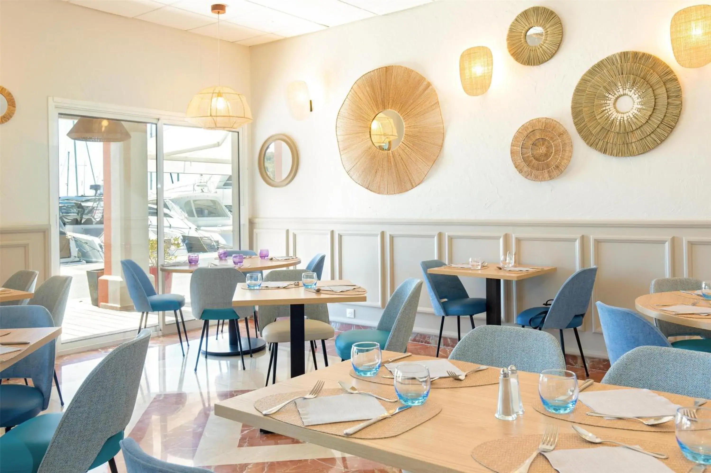 Restaurant/places to eat in Best Western Plus La Marina Restaurant/places to eat in Best Western Plus La Marina