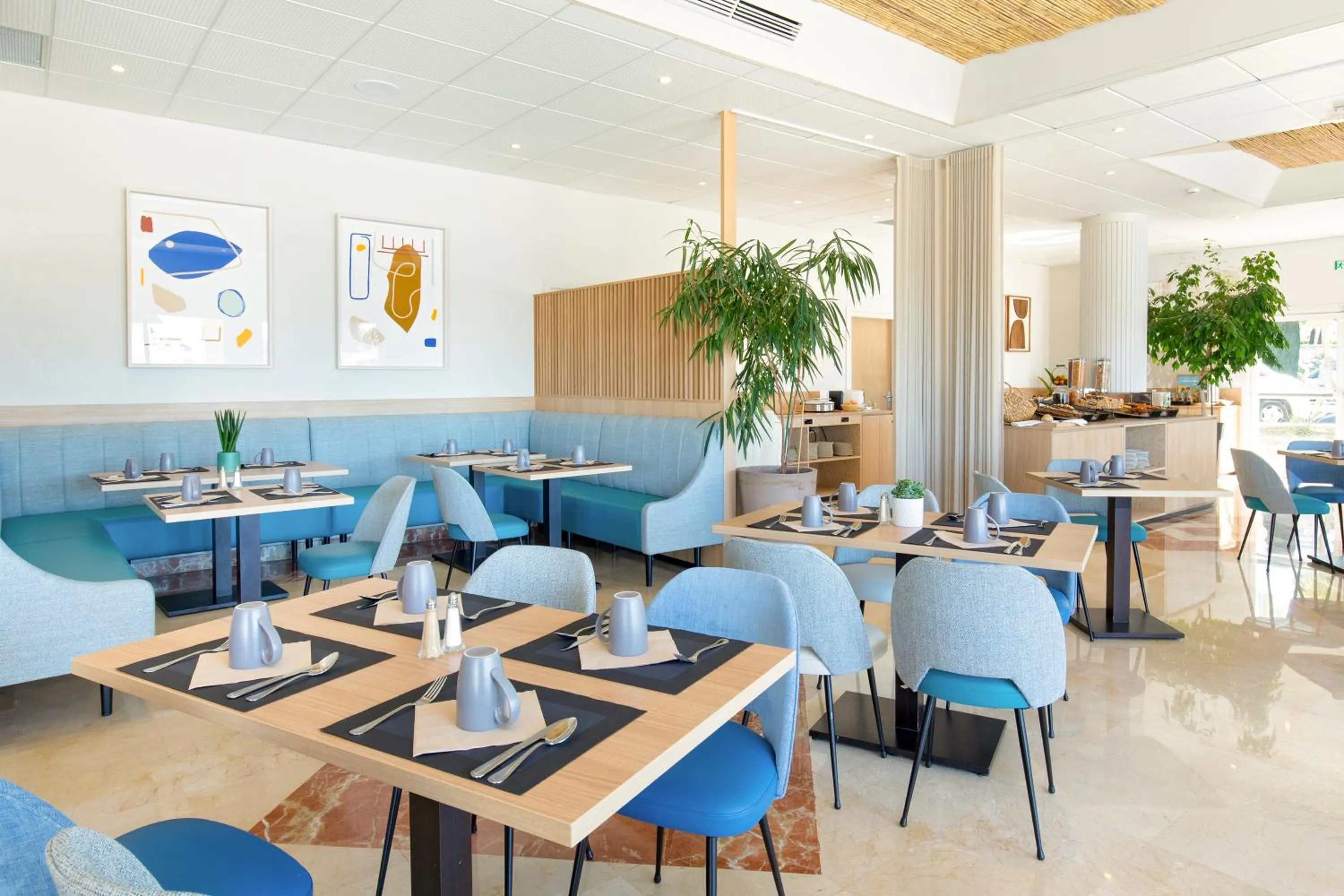 Restaurant/places to eat in Best Western Plus La Marina