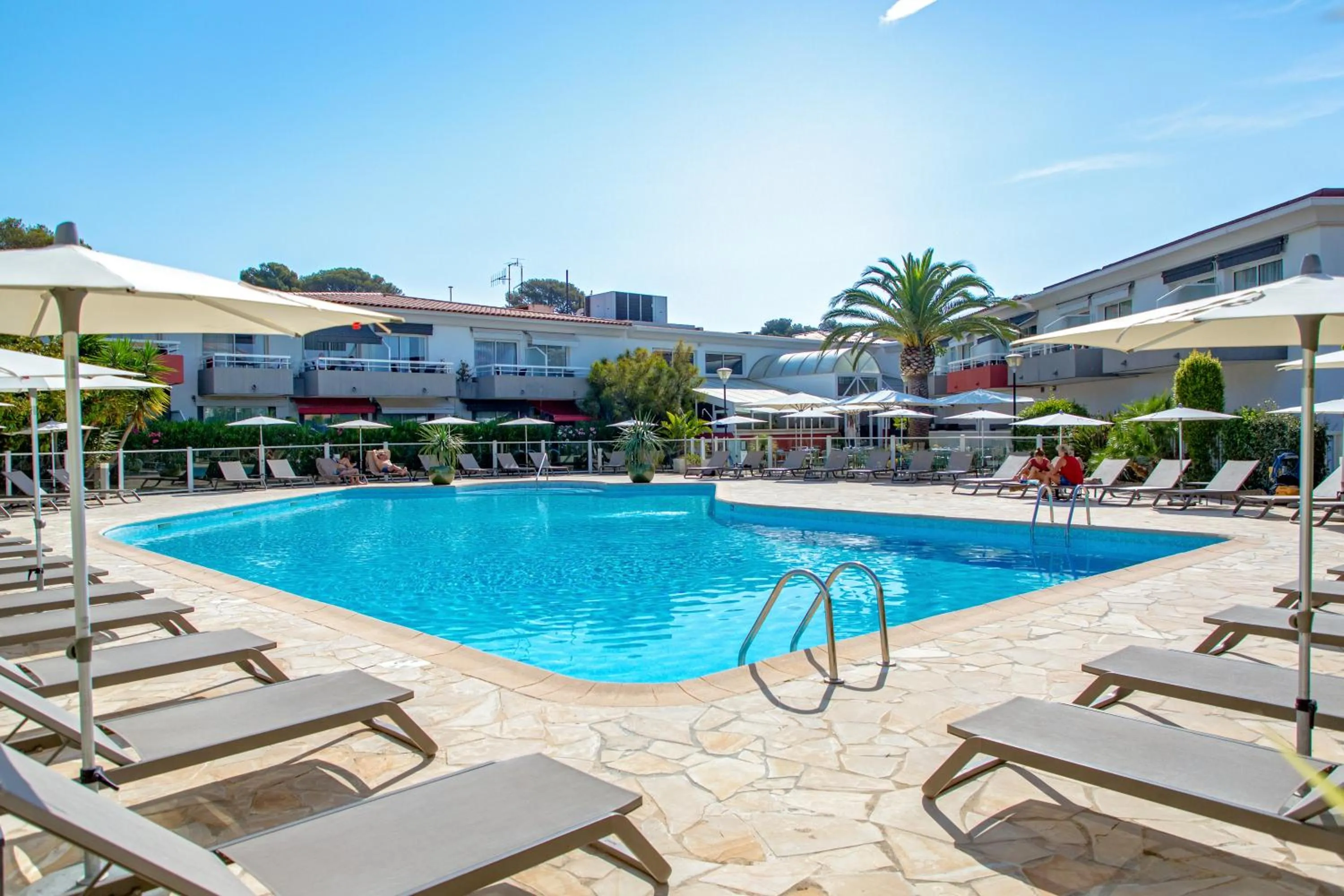 Swimming pool in Best Western Plus La Marina
