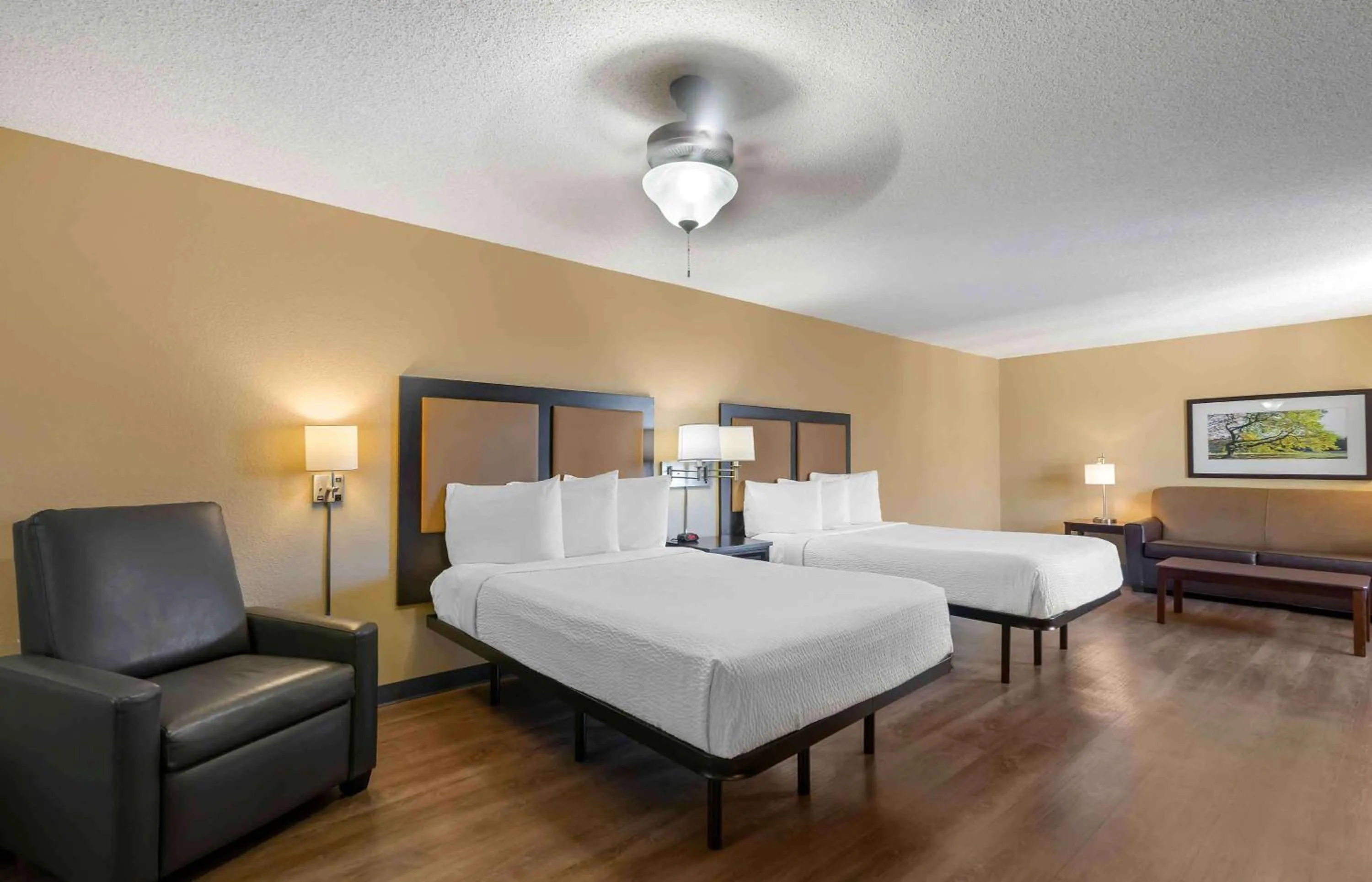 Bedroom, Bed in Extended Stay America Suites - St Petersburg - Clearwater - Executive Dr