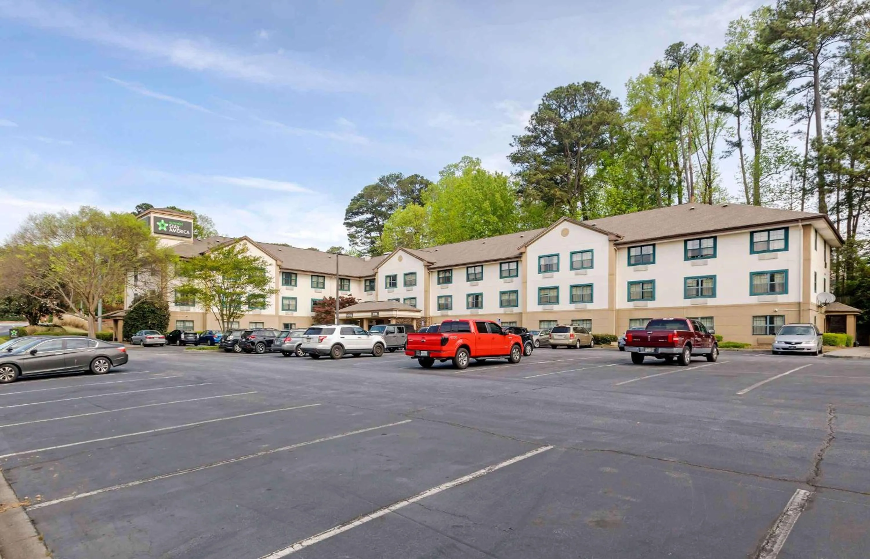 Property building in Extended Stay America Select Suites - Atlanta - Clairmont