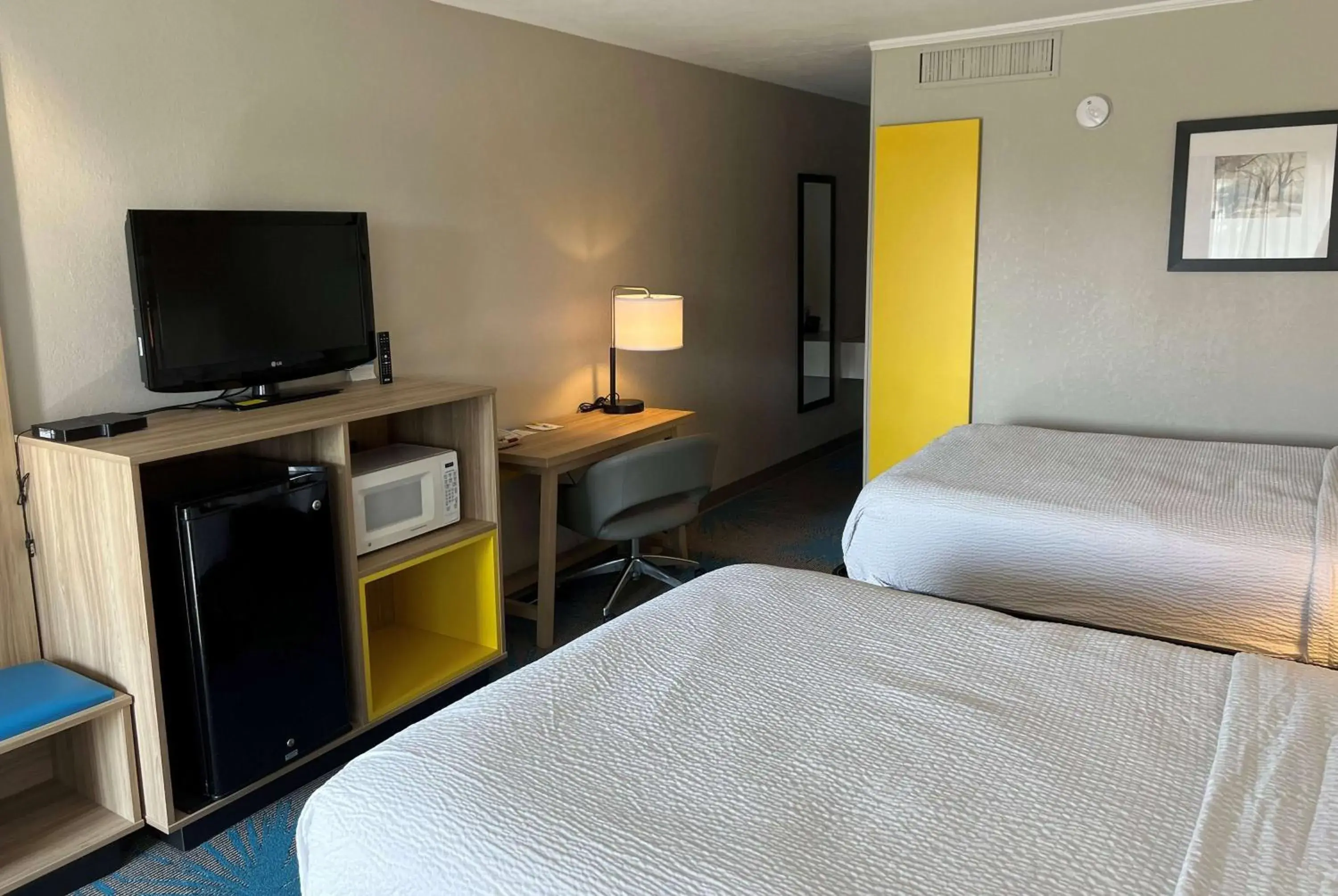 Photo of the whole room, Bed in Days Inn by Wyndham Hays Photo of the whole room, Bed in Days Inn by Wyndham Hays