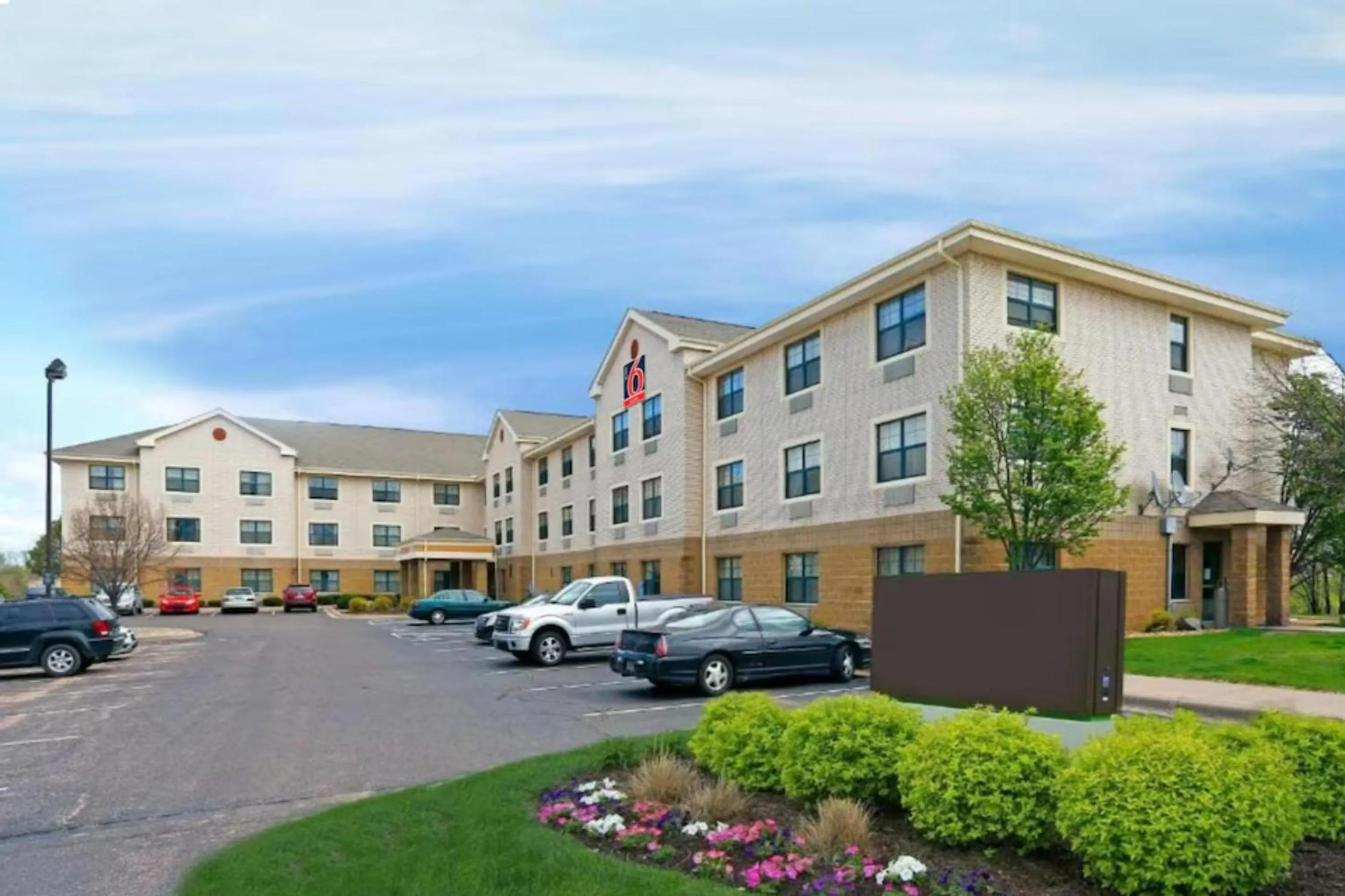 Parking in Studio 6 Extended Stay Minneapolis Airport Eagan MN