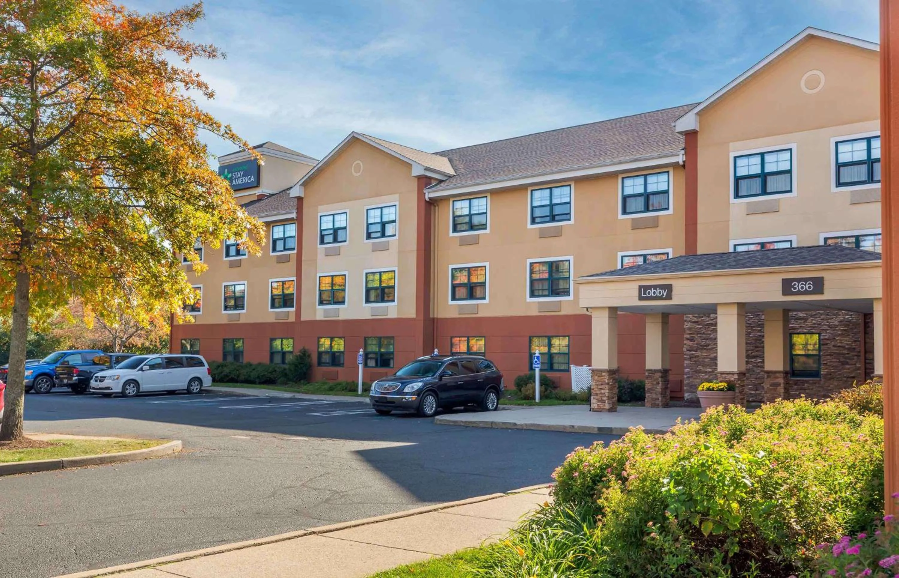 Property building in Extended Stay America Suites - Hartford - Meriden