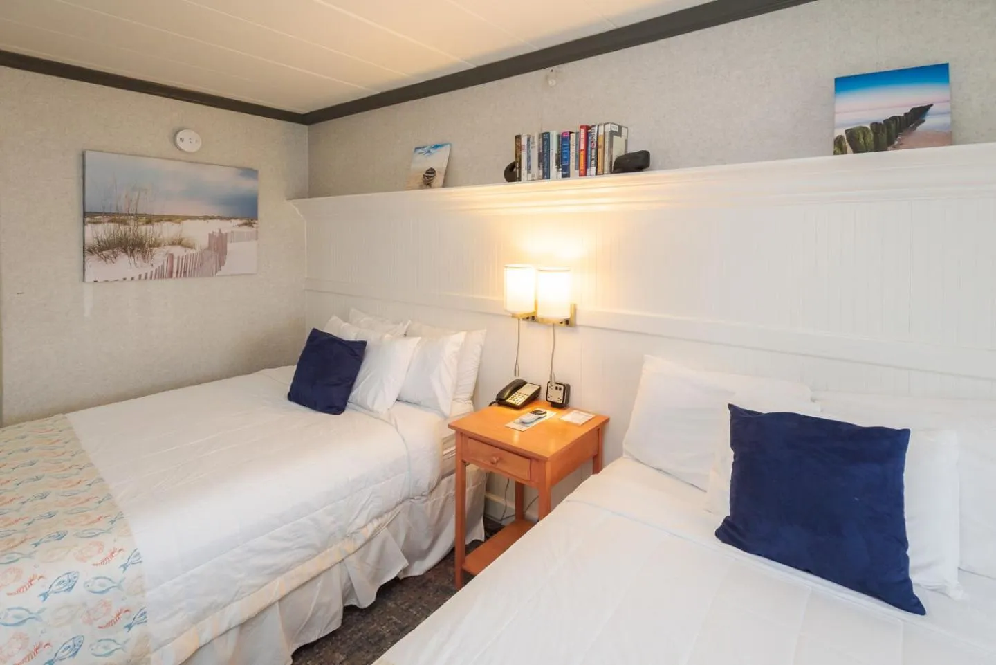 Bed in Gaido's Seaside Inn