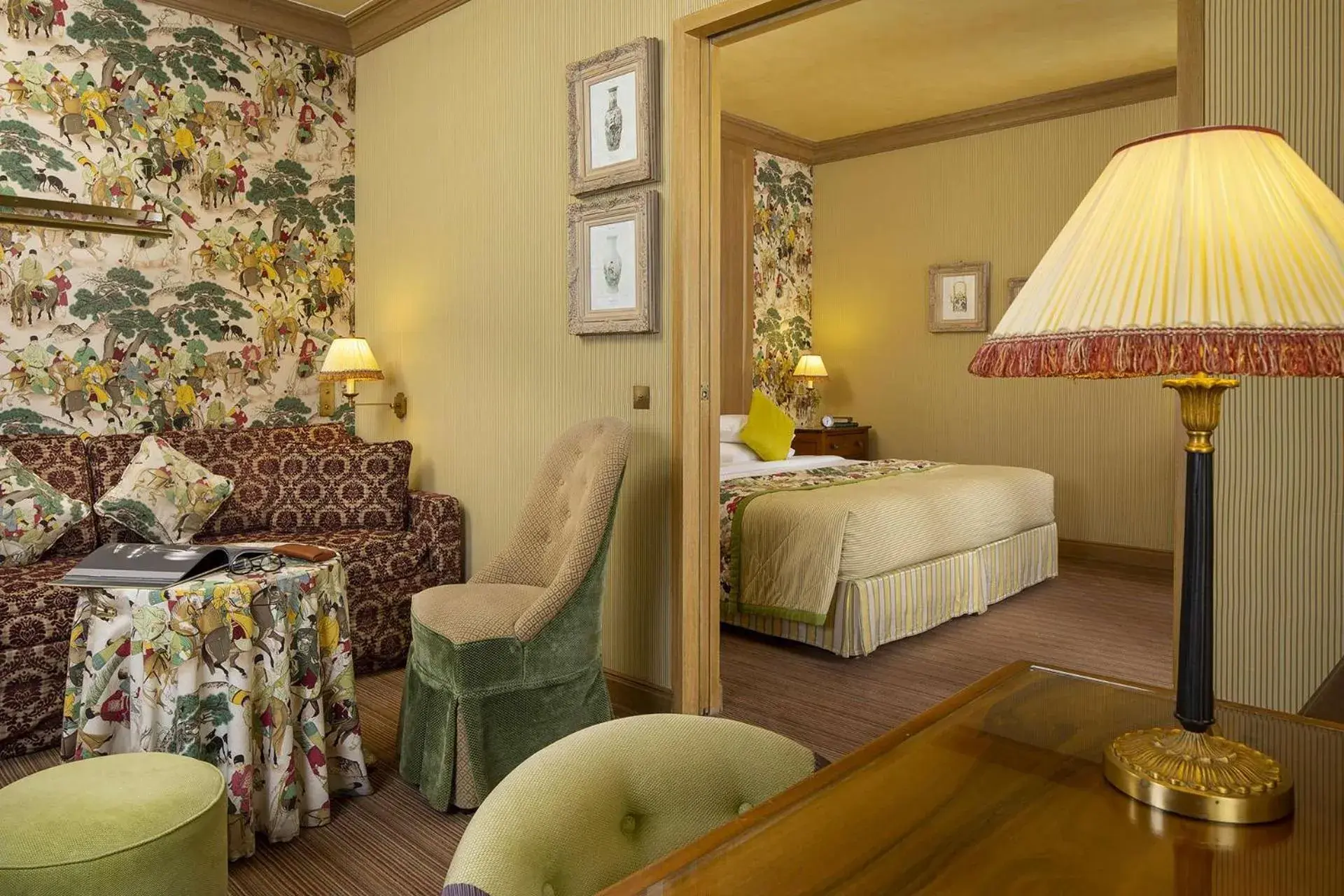 Bedroom, Bed in Chambiges Elysées Bedroom, Bed in Chambiges Elysées