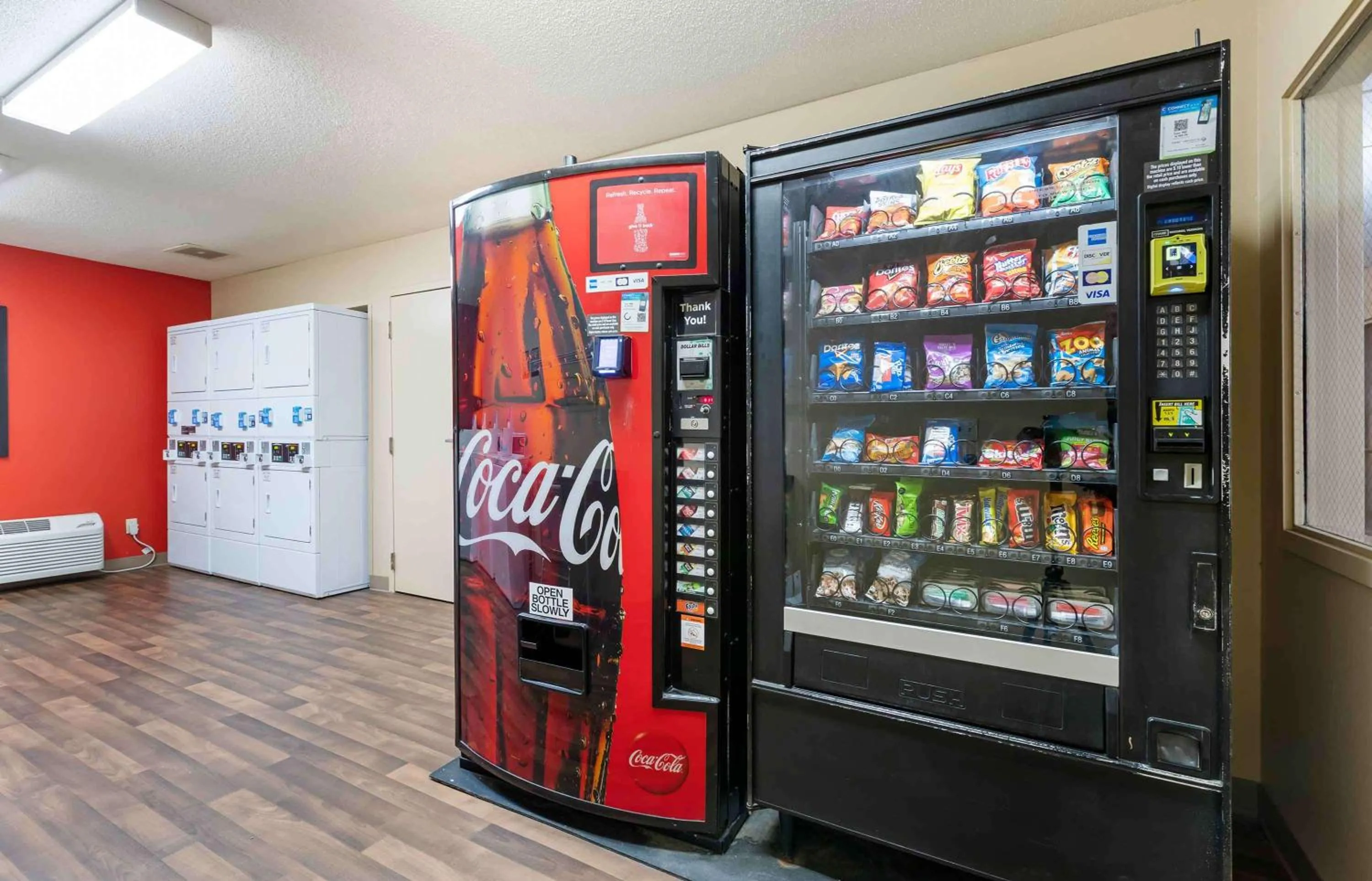 Property building in Extended Stay America Select Suites - Des Moines - Urbandale